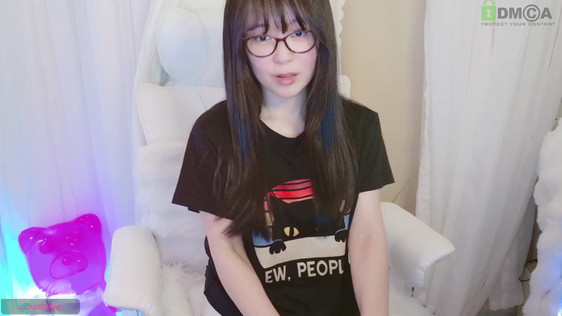 Gallery image thumbnail from meowpafupafu's myfreecams stream on, 06/02/2025, 07:13 image 17 of 20