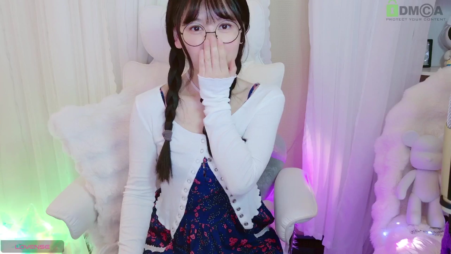 Gallery image thumbnail from meowpafupafu's myfreecams stream on, 06/07/2025, 06:36 image 17 of 20