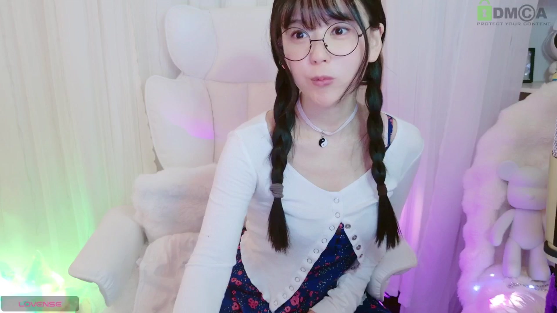 Gallery image thumbnail from meowpafupafu's myfreecams stream on, 06/07/2025, 06:36 image 14 of 20