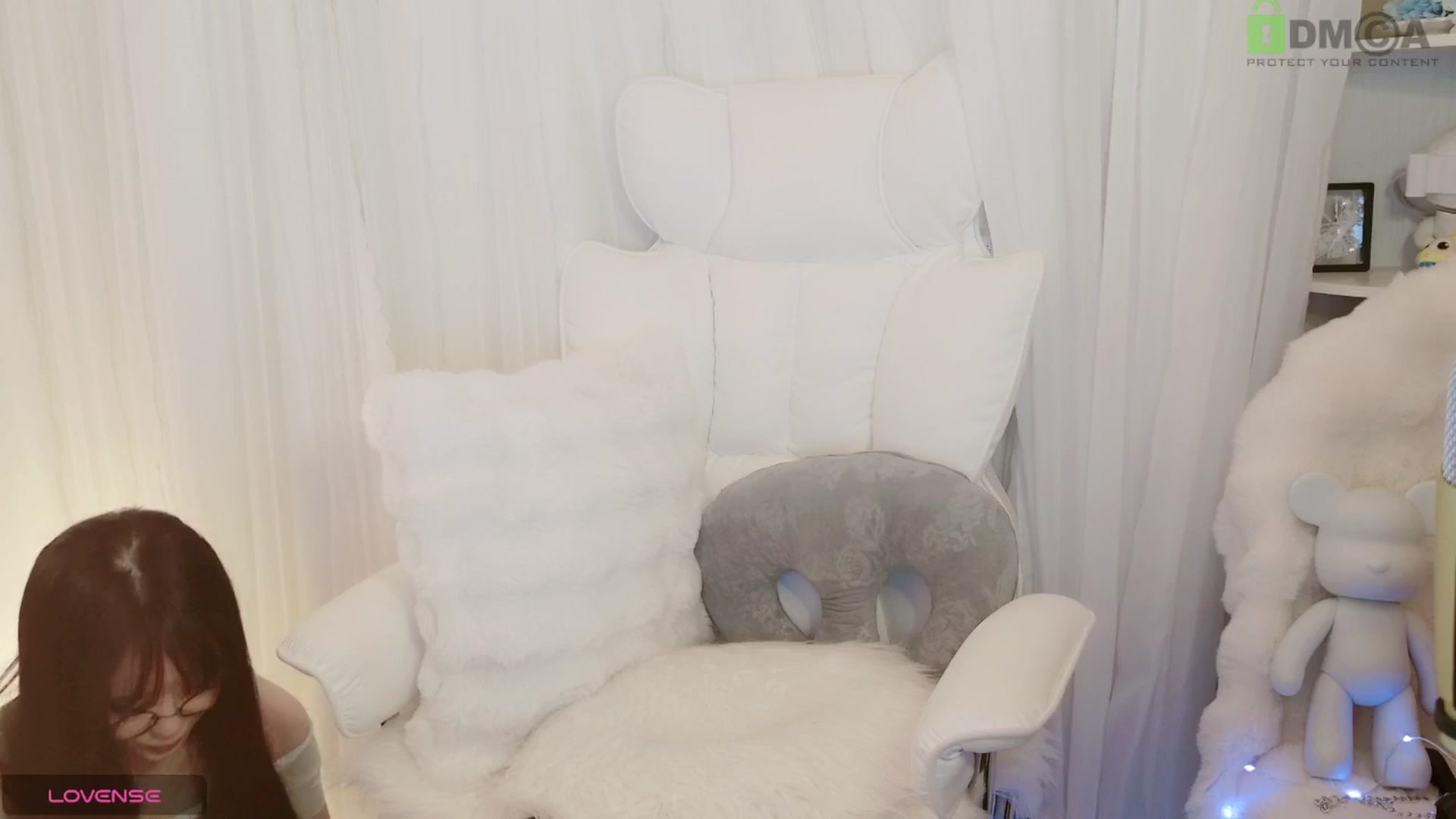 Gallery image thumbnail from meowpafupafu's myfreecams stream on, 06/08/2025, 04:48 image 17 of 20