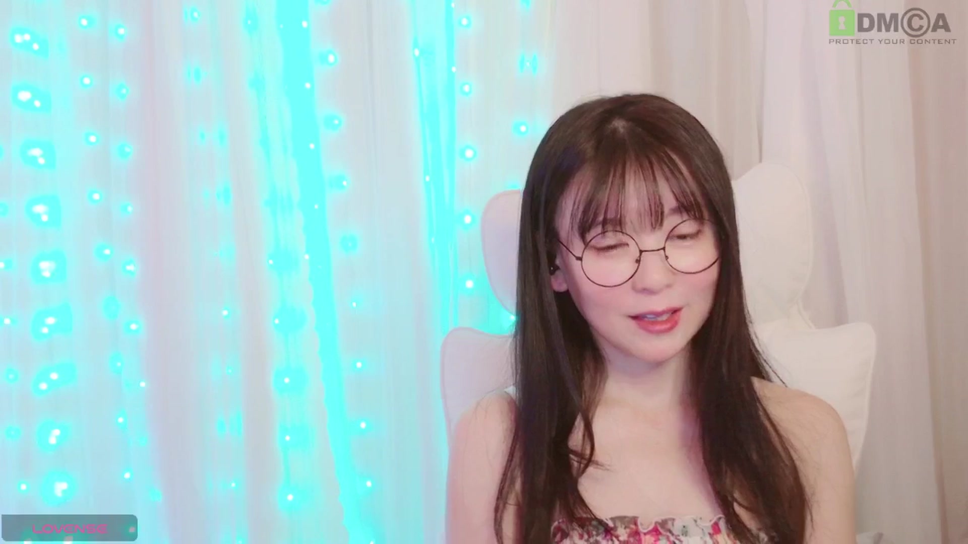 Gallery image thumbnail from meowpafupafu's myfreecams stream on, 06/13/2025, 07:05 image 18 of 20