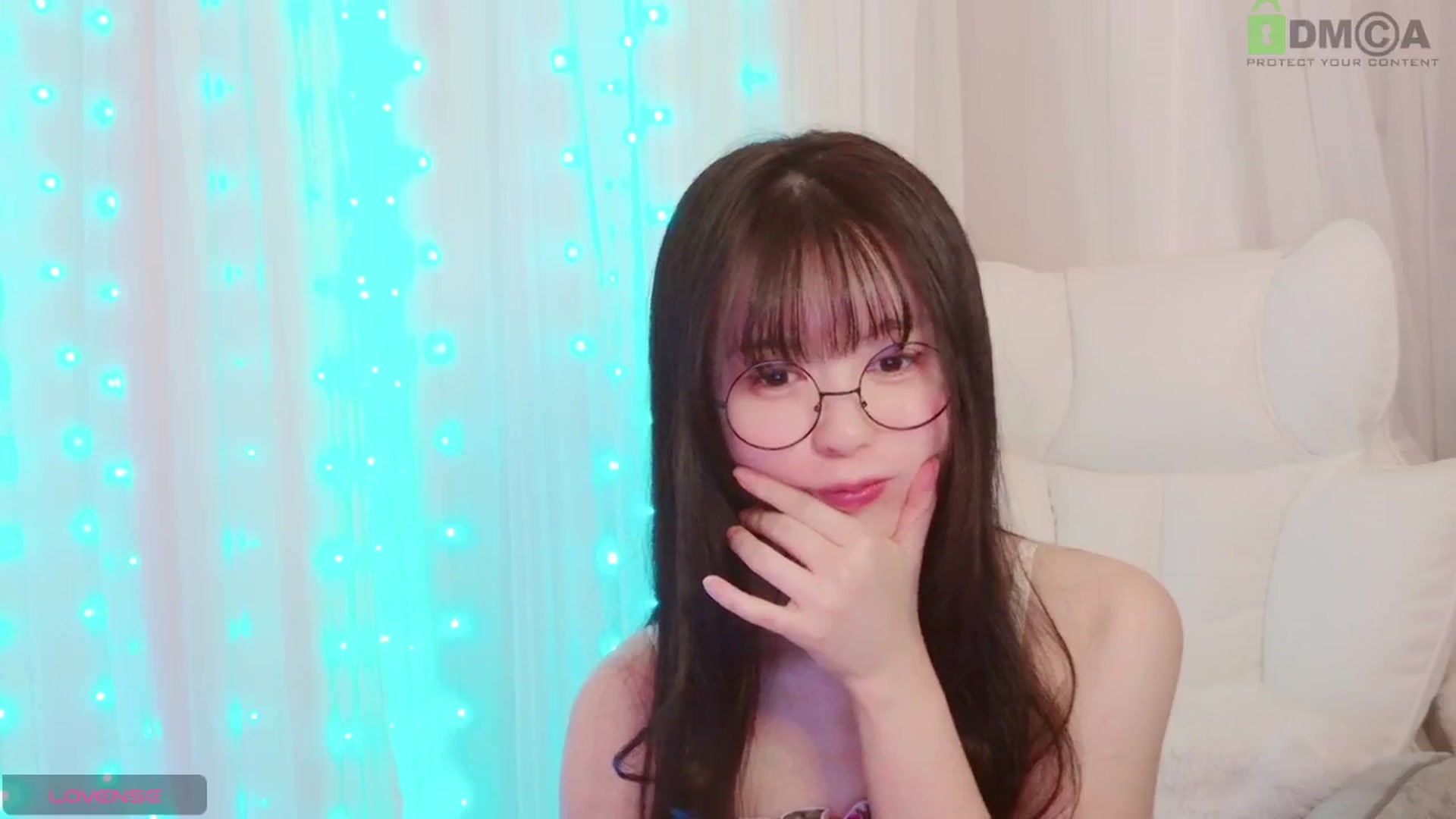 Gallery image thumbnail from meowpafupafu's myfreecams stream on, 06/13/2025, 07:05 image 14 of 20