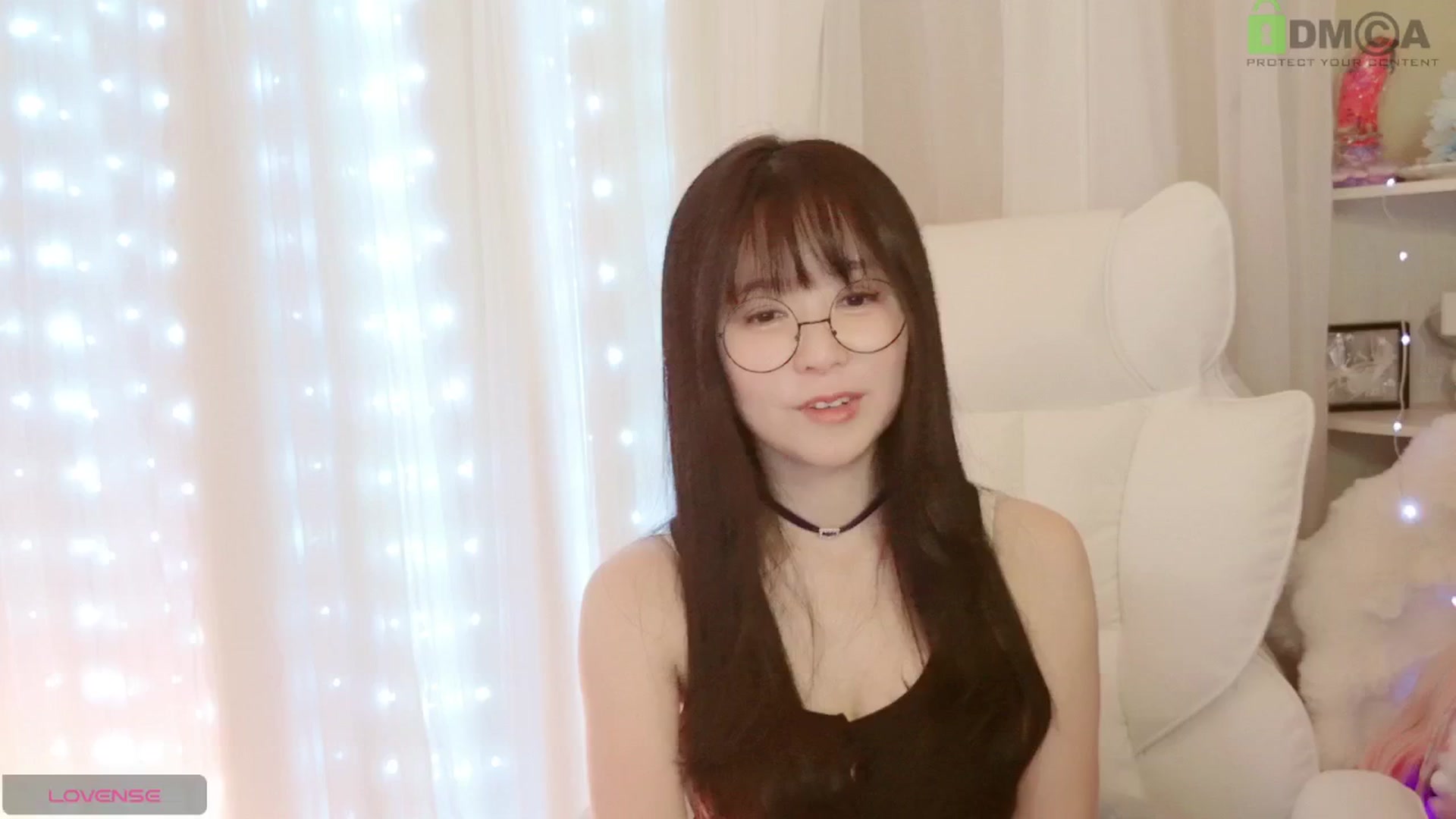 Gallery image thumbnail from meowpafupafu's myfreecams stream on, 06/15/2025, 07:33 image 19 of 20