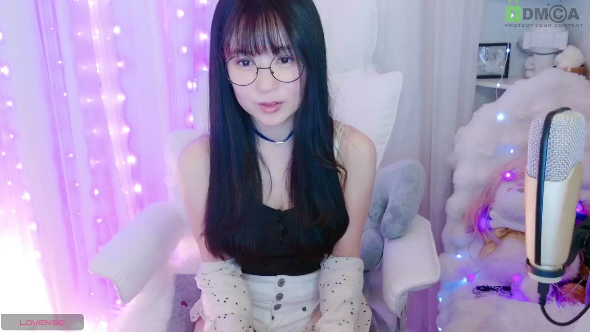Gallery image thumbnail from meowpafupafu's myfreecams stream on, 06/15/2025, 07:33 image 6 of 20