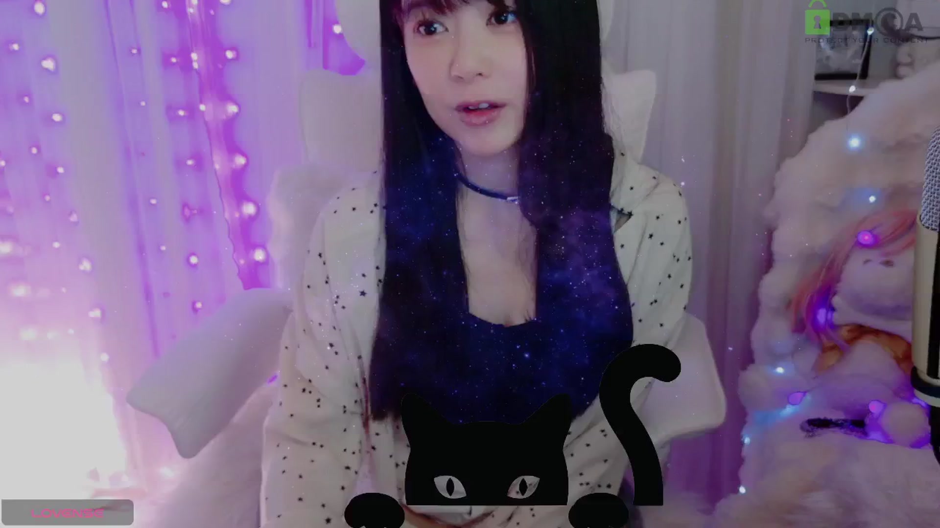 Gallery image thumbnail from meowpafupafu's myfreecams stream on, 06/15/2025, 07:33 image 4 of 20