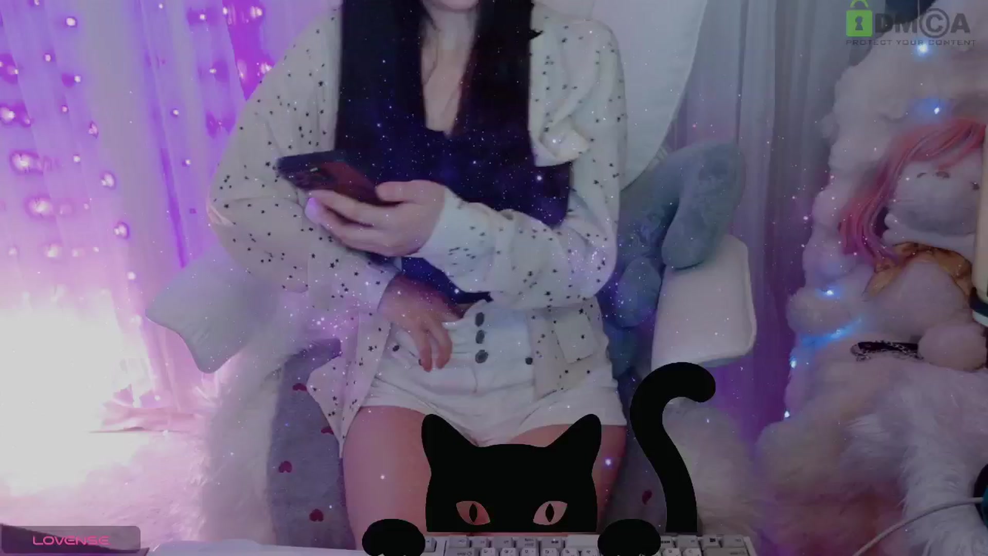 Gallery image thumbnail from meowpafupafu's myfreecams stream on, 06/15/2025, 07:33 image 3 of 20