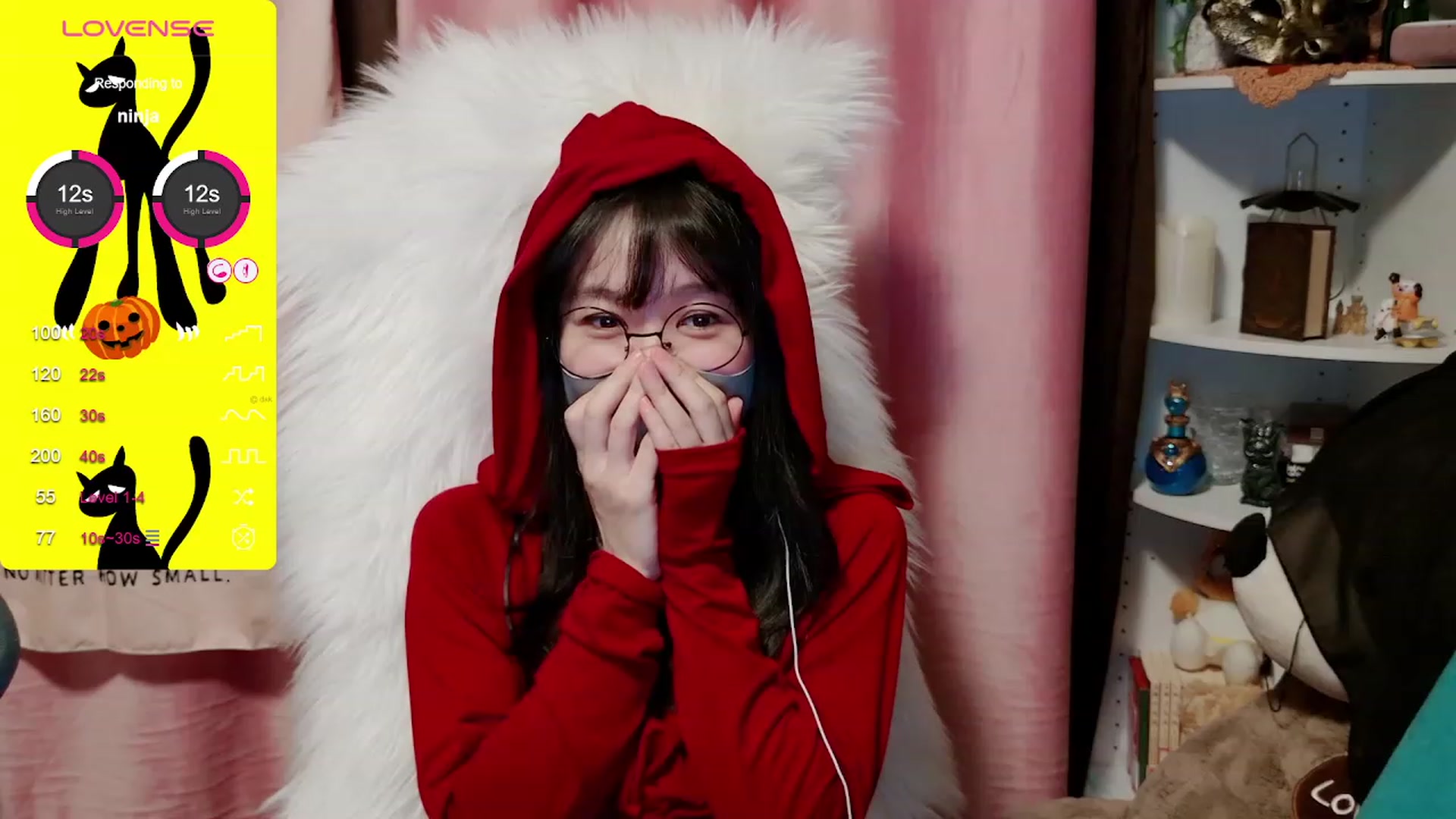 Gallery image thumbnail from meows's myfreecams stream on, 10/15/2023, 05:16 image 12 of 20
