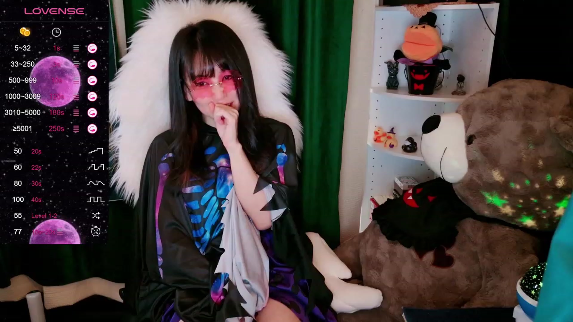 Gallery image thumbnail from meows's myfreecams stream on, 10/29/2023, 06:49 image 3 of 20
