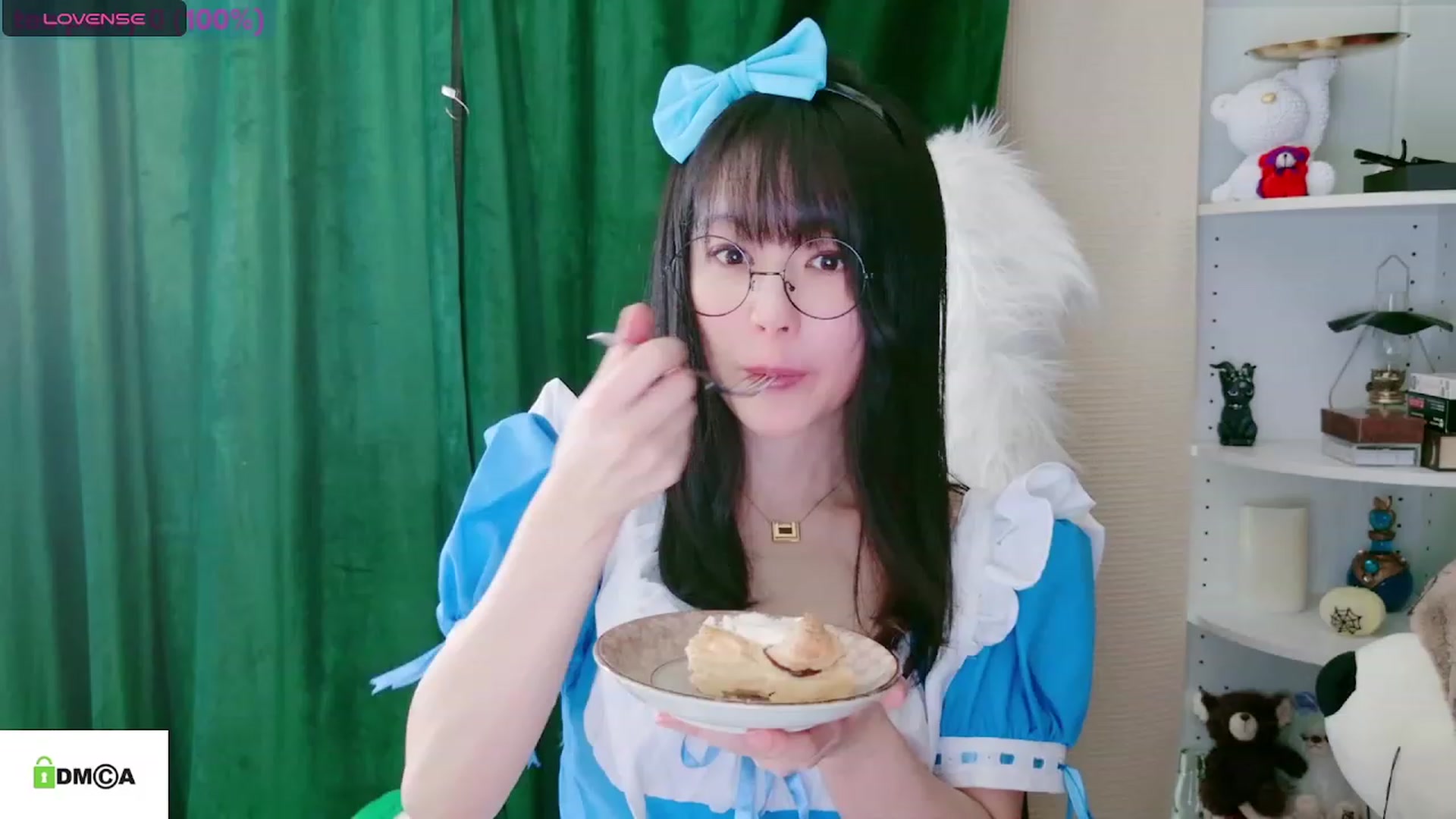 Gallery image thumbnail from meows's myfreecams stream on, 11/18/2023, 06:04 image 12 of 20
