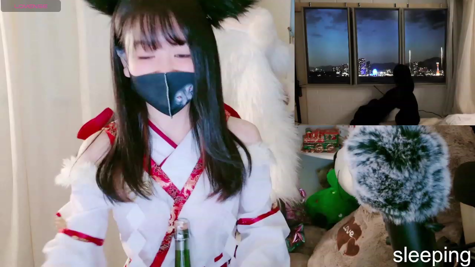 Gallery image thumbnail from meows's myfreecams stream on, 01/01/2024, 06:40 image 7 of 20