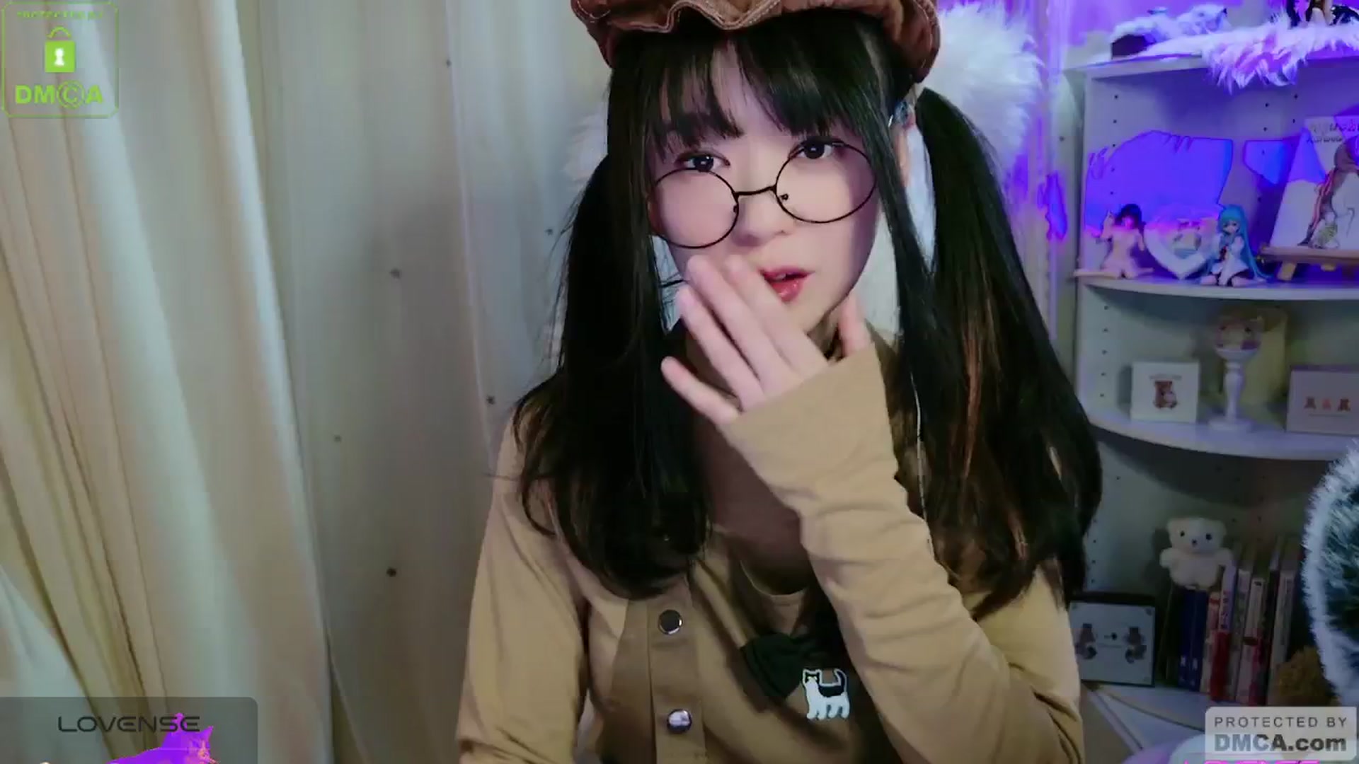 Gallery image thumbnail from meows's myfreecams stream on, 02/10/2024, 06:30 image 8 of 20