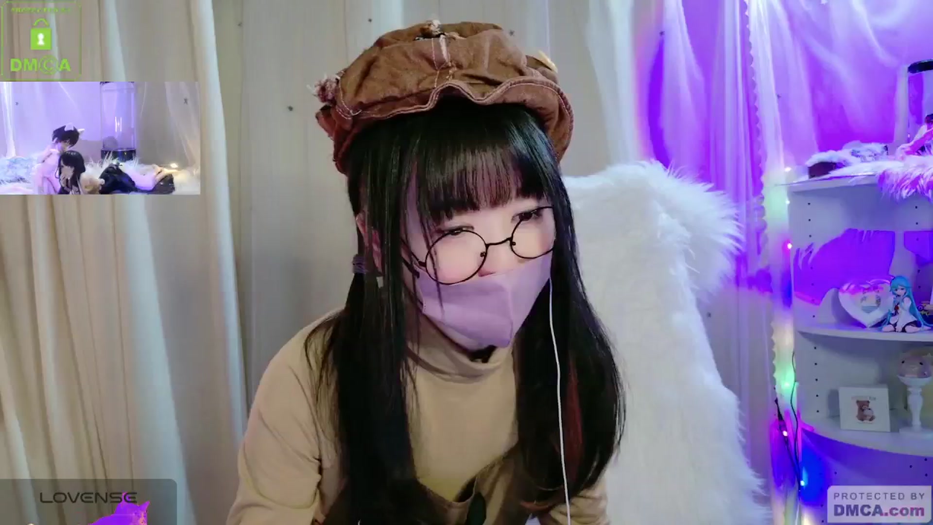 Gallery image thumbnail from meows's myfreecams stream on, 02/10/2024, 07:40 image 15 of 20