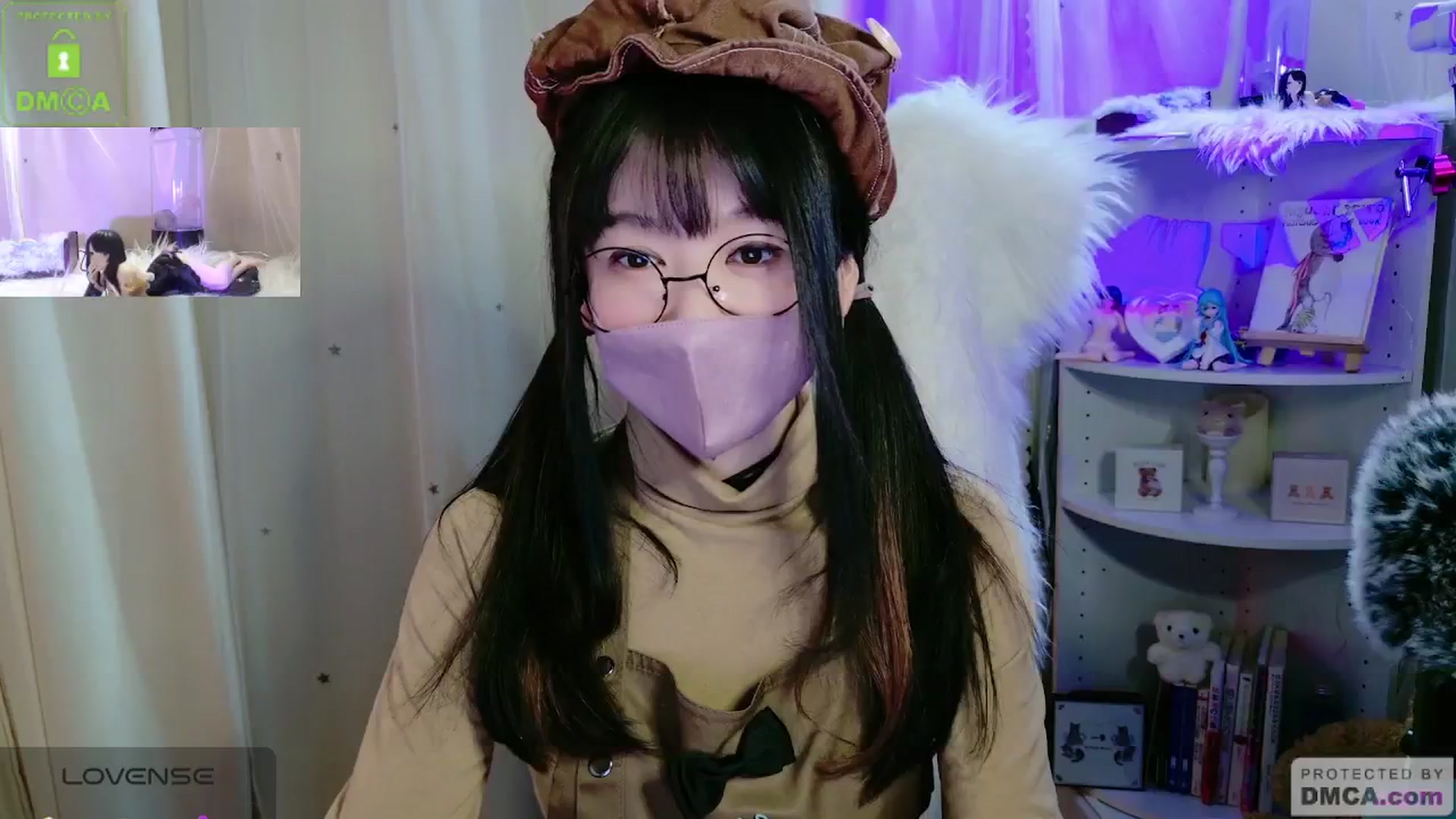 Gallery image thumbnail from meows's myfreecams stream on, 02/10/2024, 07:40 image 10 of 20
