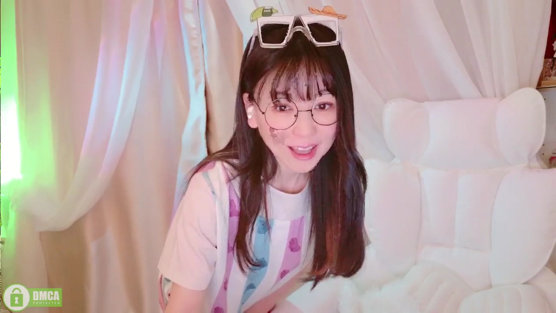 Gallery image thumbnail from meows's myfreecams stream on, 03/17/2024, 06:09 image 2 of 20