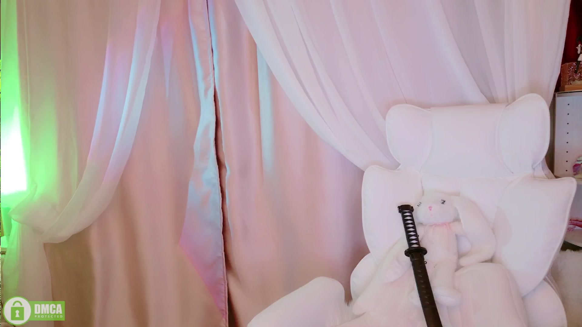 Gallery image thumbnail from meows's myfreecams stream on, 03/17/2024, 06:09 image 8 of 20