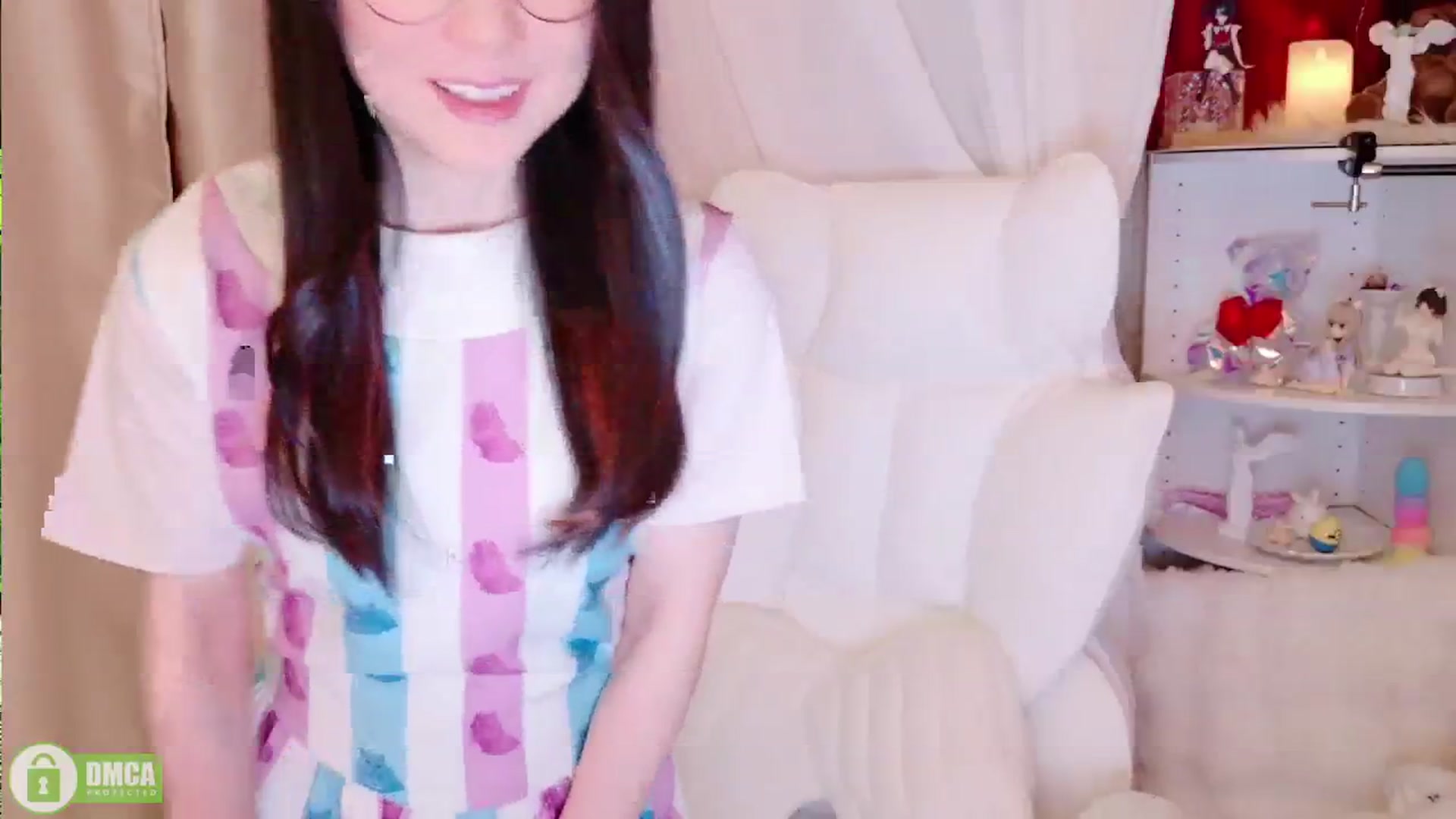 Gallery image thumbnail from meows's myfreecams stream on, 03/17/2024, 06:09 image 12 of 20