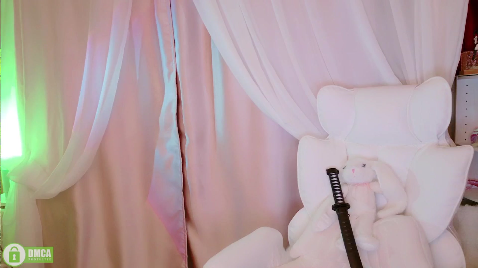 Gallery image thumbnail from meows's myfreecams stream on, 03/17/2024, 06:09 image 9 of 20