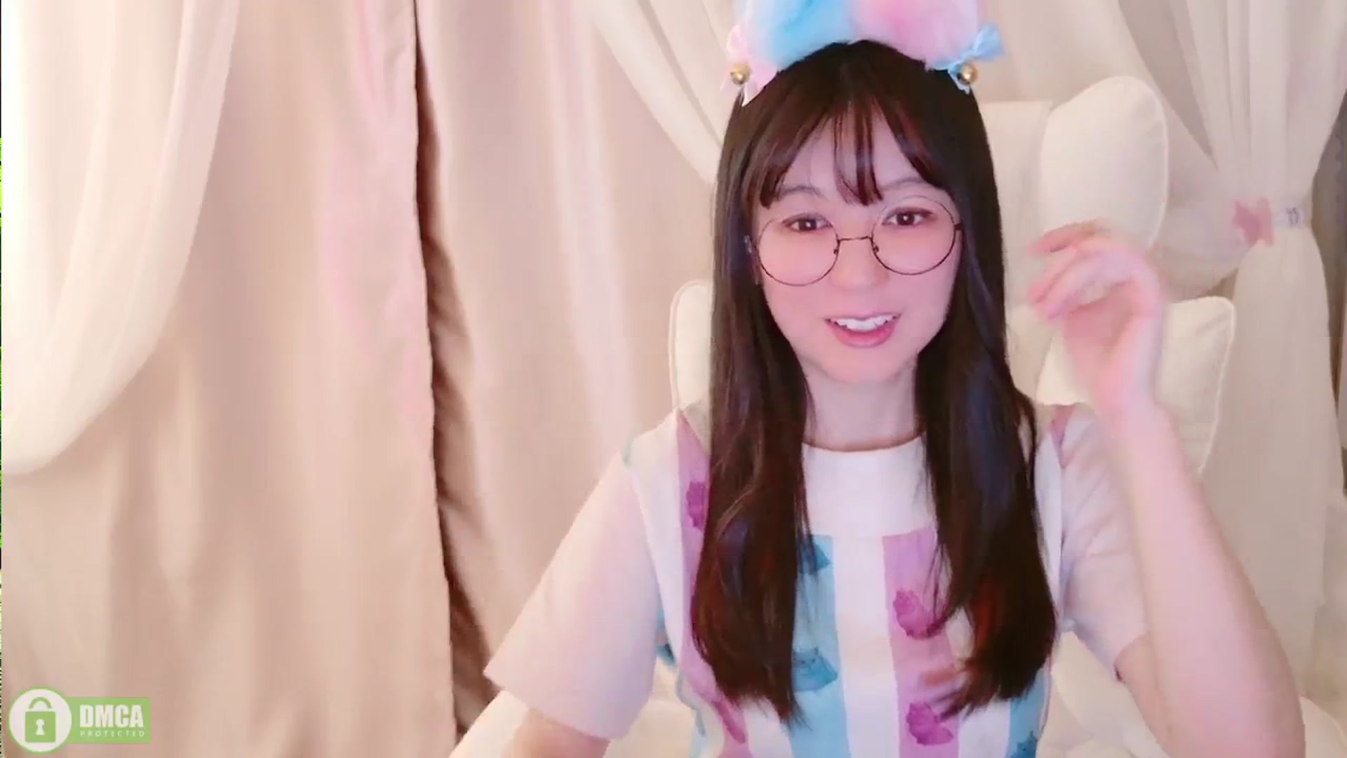 Gallery image thumbnail from meows's myfreecams stream on, 03/17/2024, 06:41 image 6 of 20