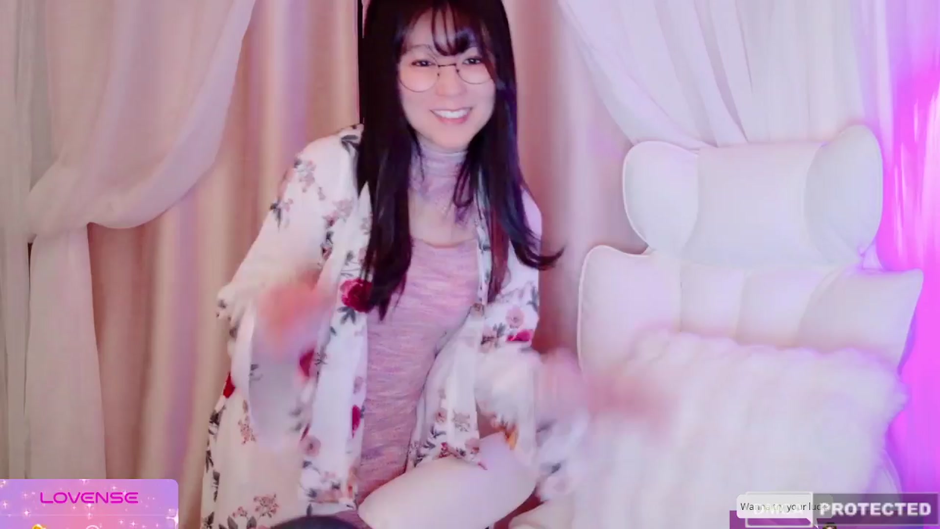 Gallery image thumbnail from meows's myfreecams stream on, 03/21/2024, 05:17 image 15 of 20