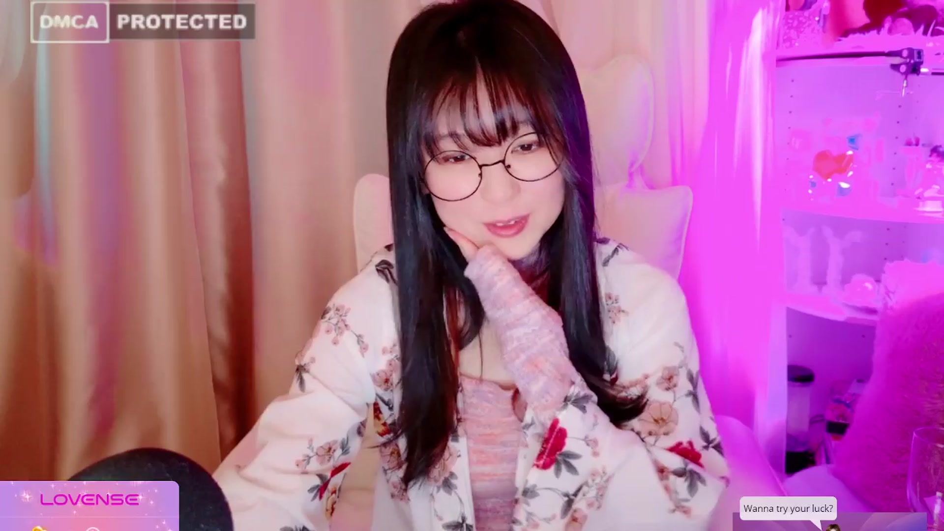 Gallery image thumbnail from meows's myfreecams stream on, 03/21/2024, 06:10 image 6 of 20
