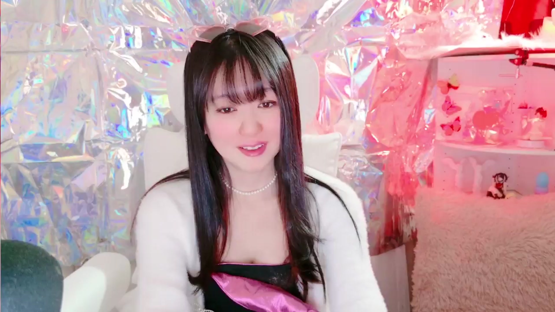 Gallery image thumbnail from meows's myfreecams stream on, 03/23/2024, 06:33 image 2 of 20