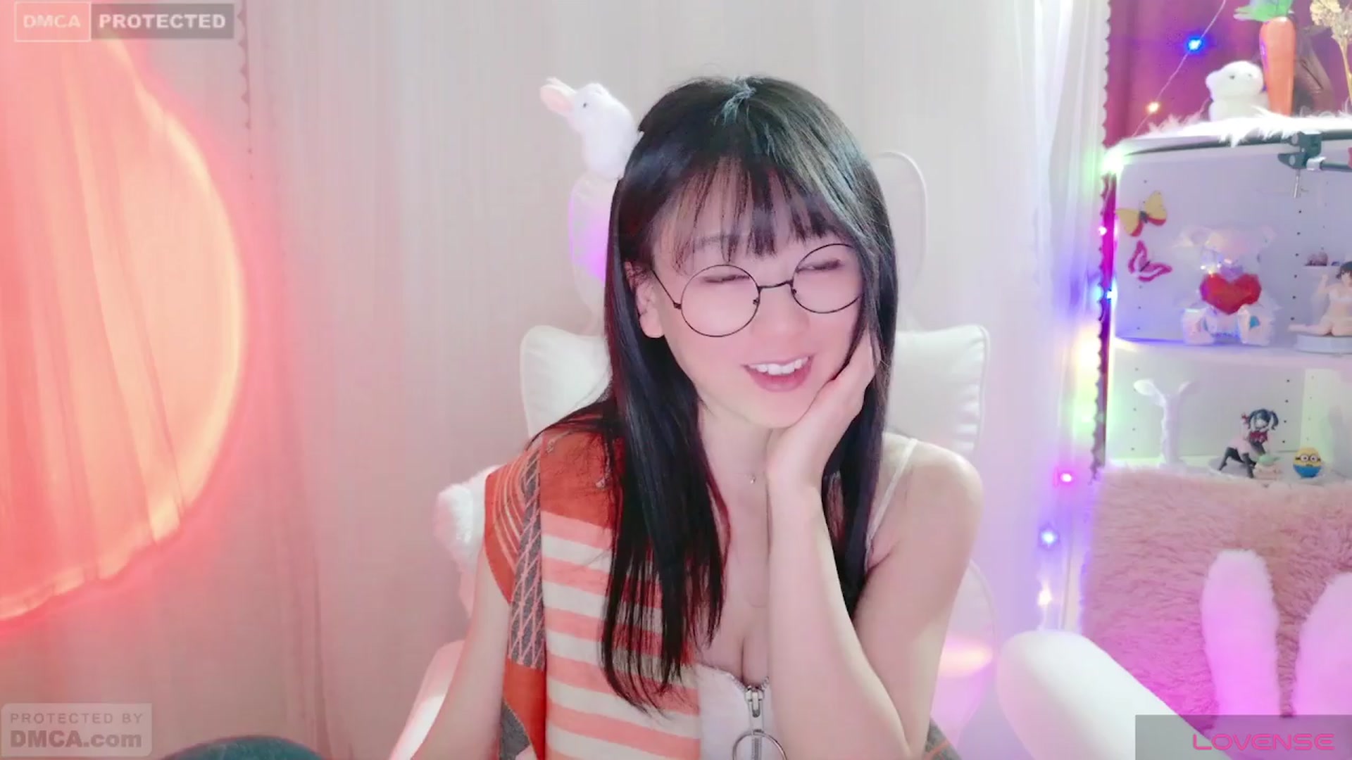 Gallery image thumbnail from meows's myfreecams stream on, 03/31/2024, 07:53 image 5 of 20