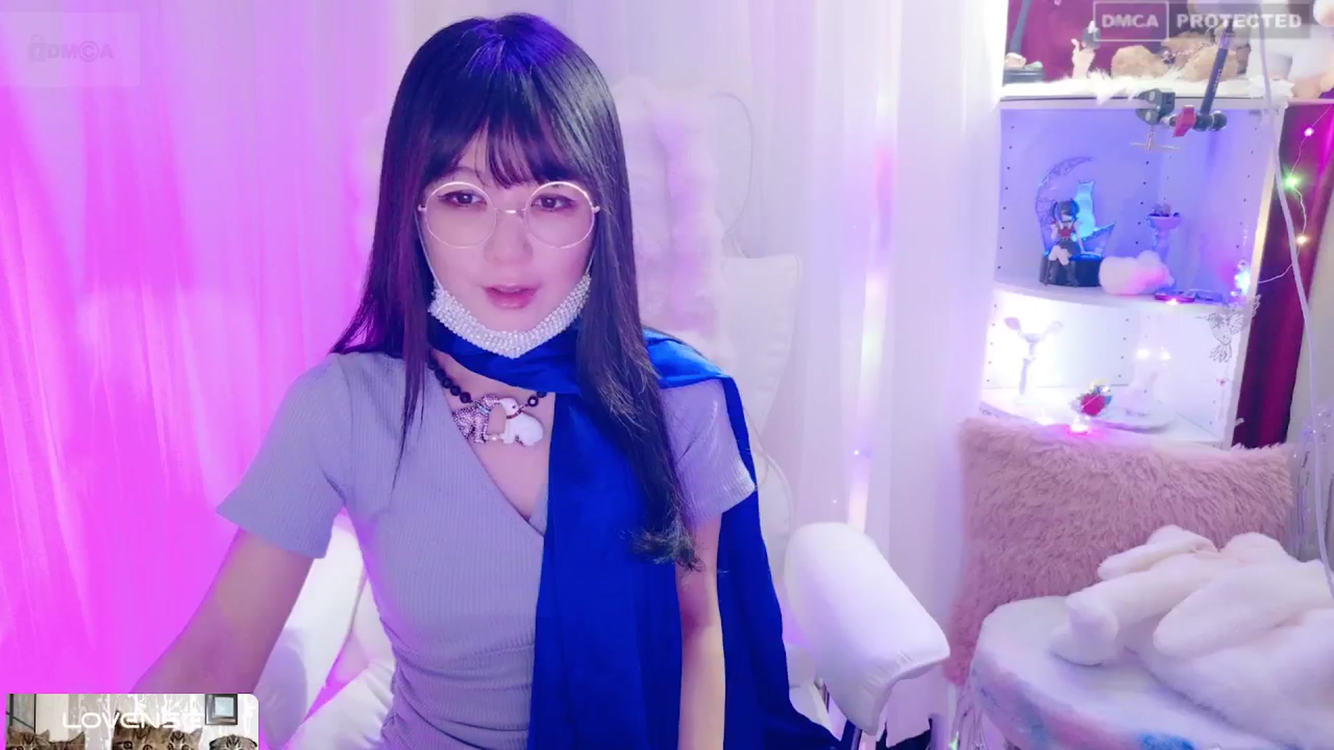 Gallery image thumbnail from meows's myfreecams stream on, 04/28/2024, 05:43 image 19 of 20