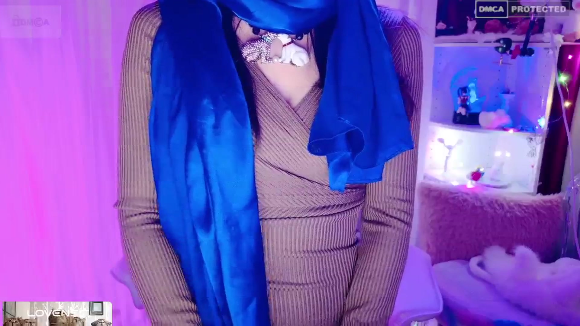 Gallery image thumbnail from meows's myfreecams stream on, 04/28/2024, 06:30 image 17 of 20