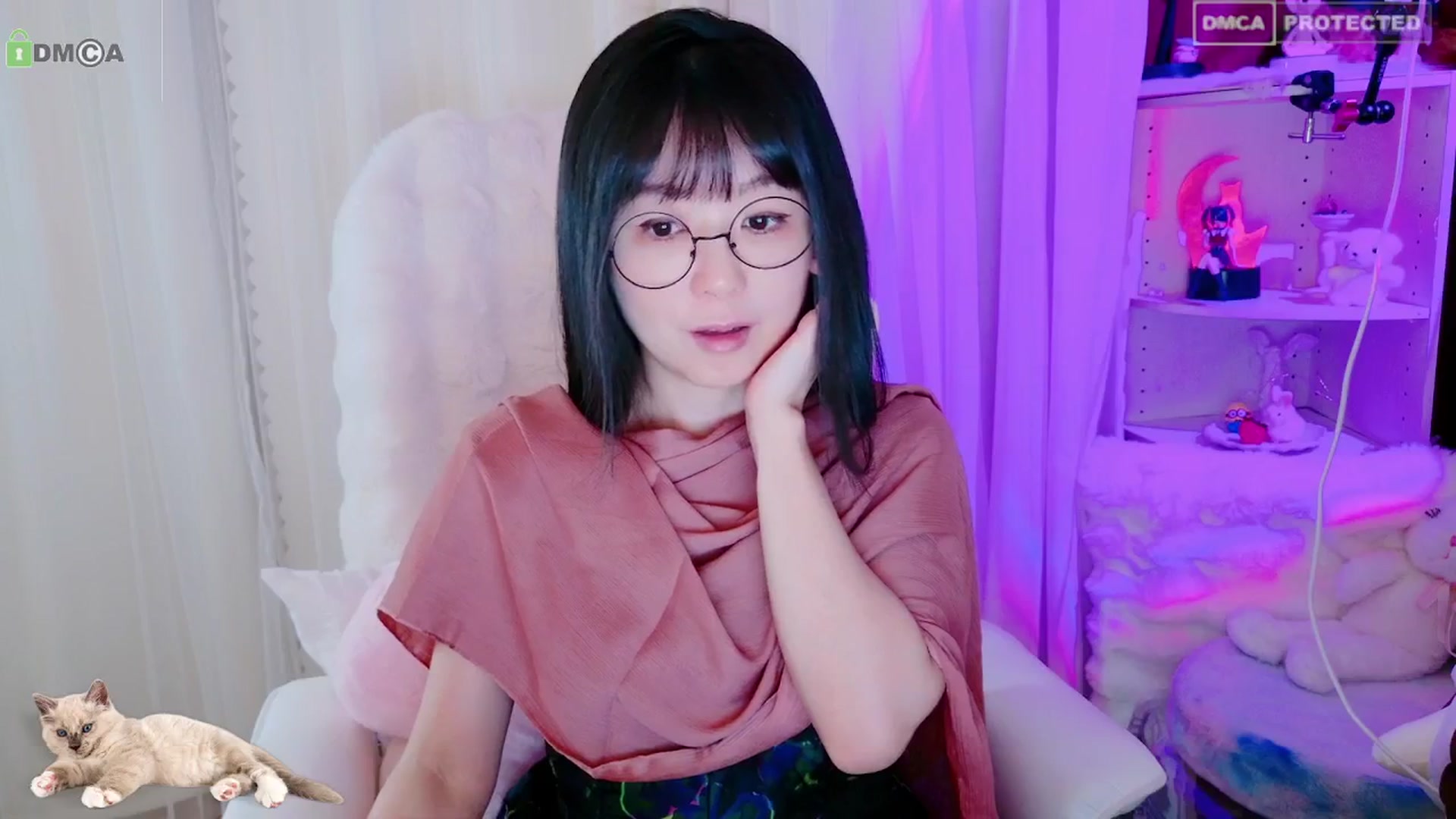 Gallery image thumbnail from meows's myfreecams stream on, 05/04/2024, 05:06 image 19 of 20