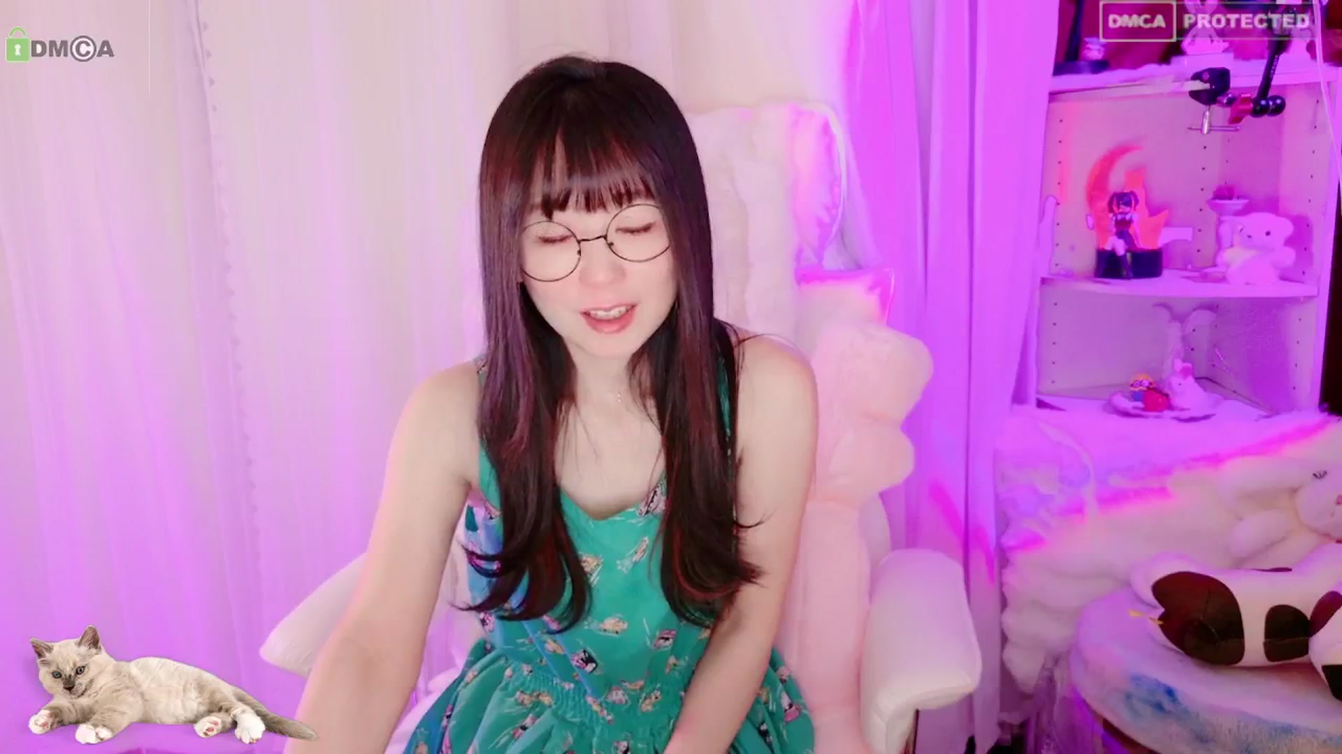 Gallery image thumbnail from meows's myfreecams stream on, 05/04/2024, 05:55 image 13 of 20