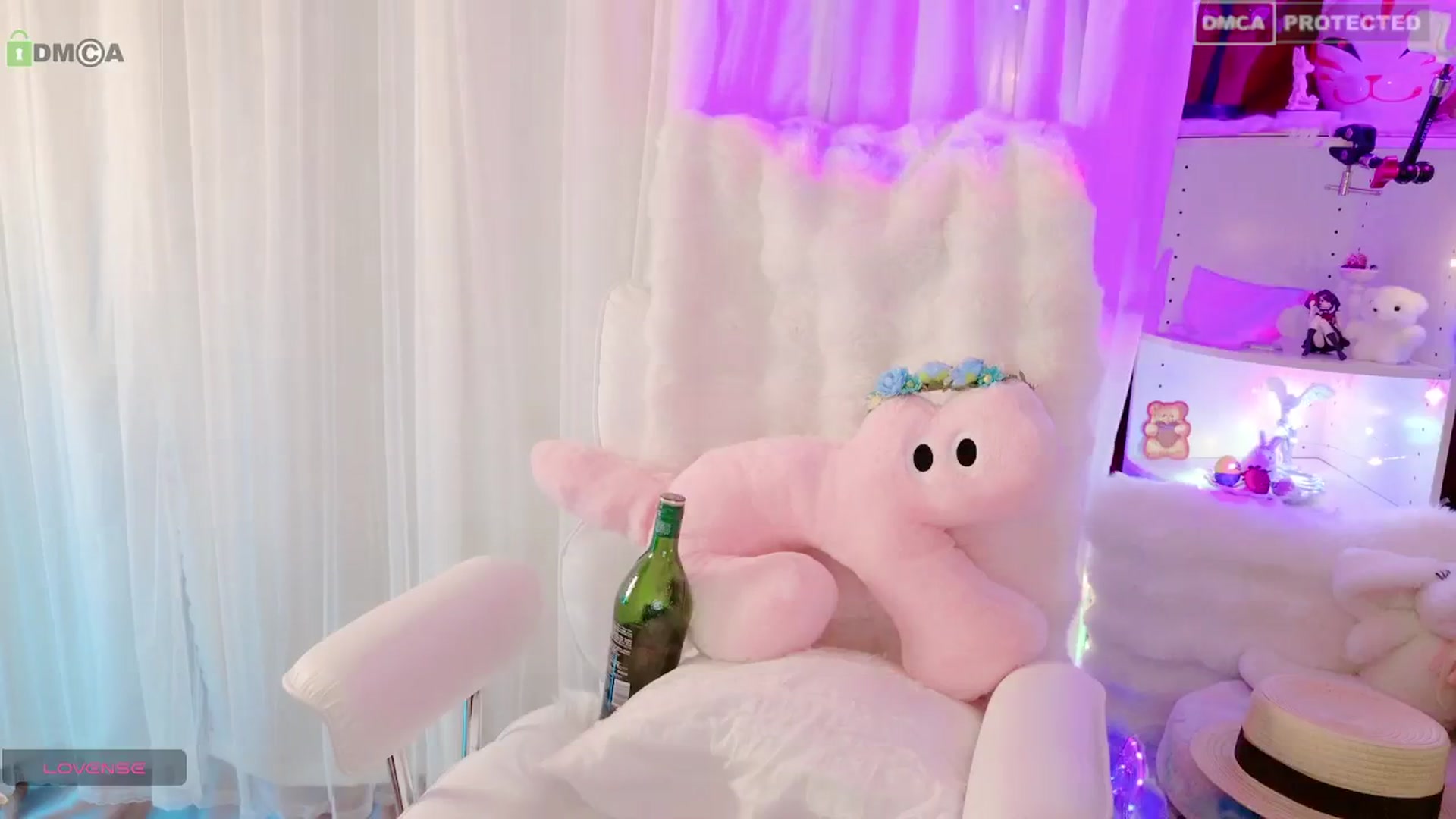 Gallery image thumbnail from meows's myfreecams stream on, 05/05/2024, 06:06 image 2 of 20