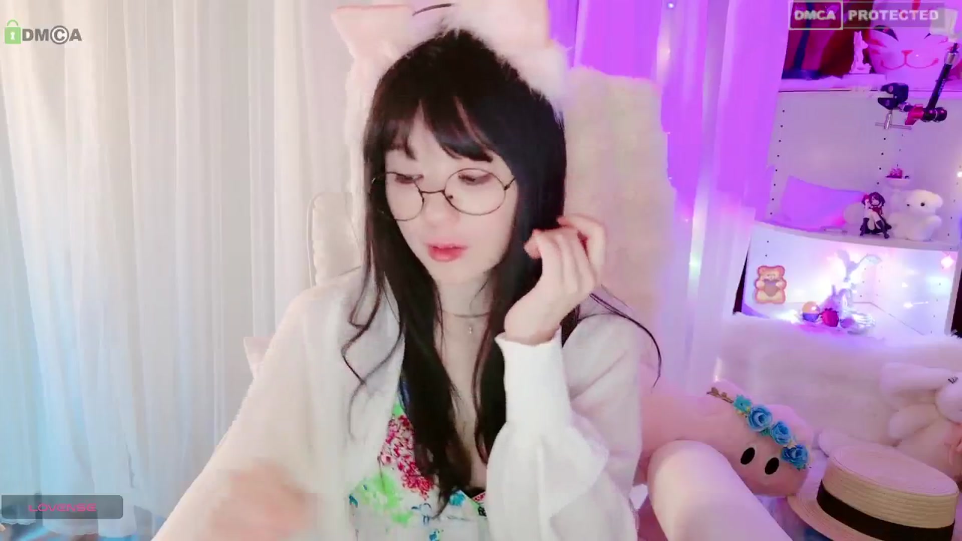 Gallery image thumbnail from meows's myfreecams stream on, 05/05/2024, 06:06 image 15 of 20