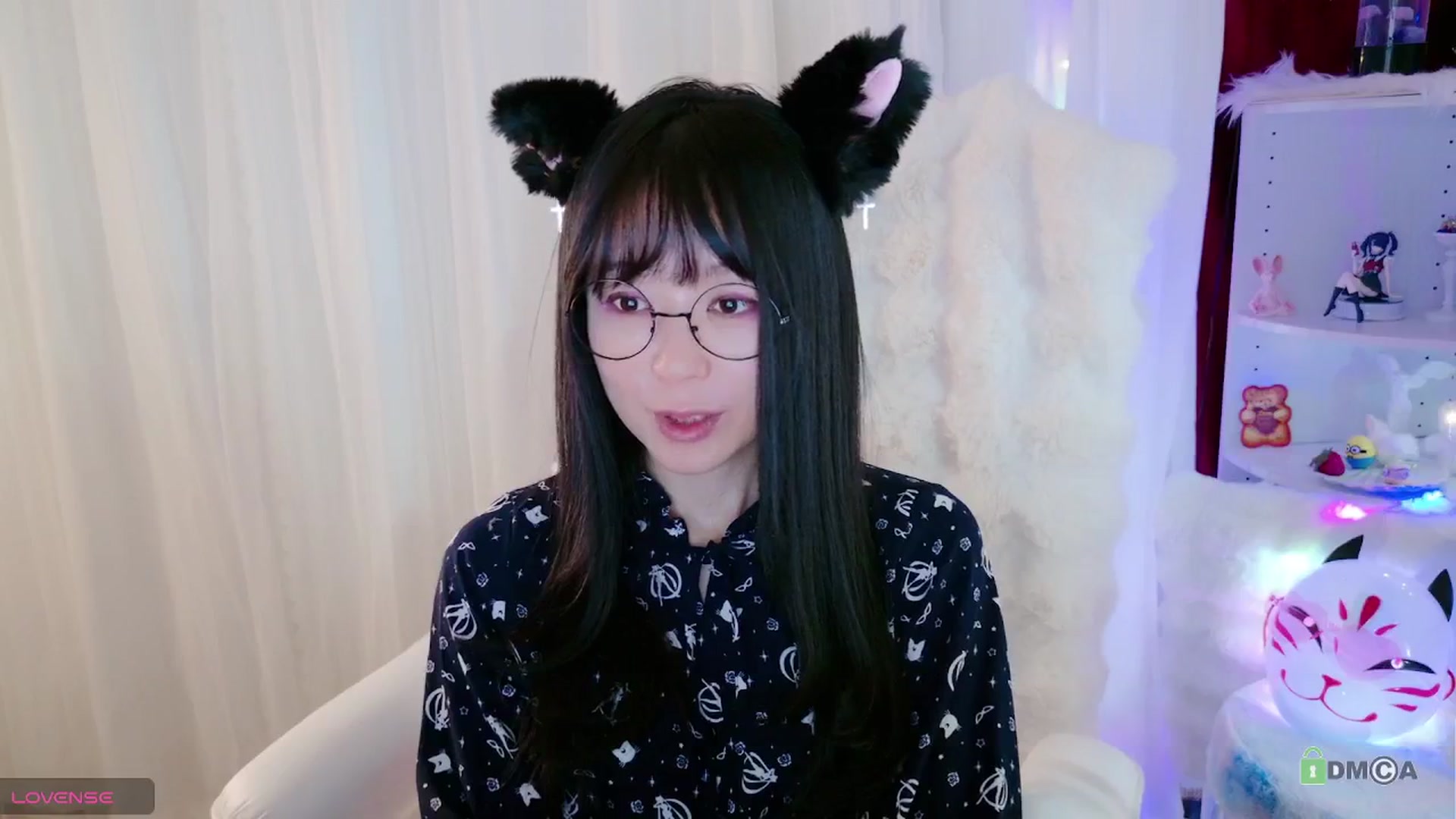Gallery image thumbnail from meows's myfreecams stream on, 05/11/2024, 05:43 image 14 of 20
