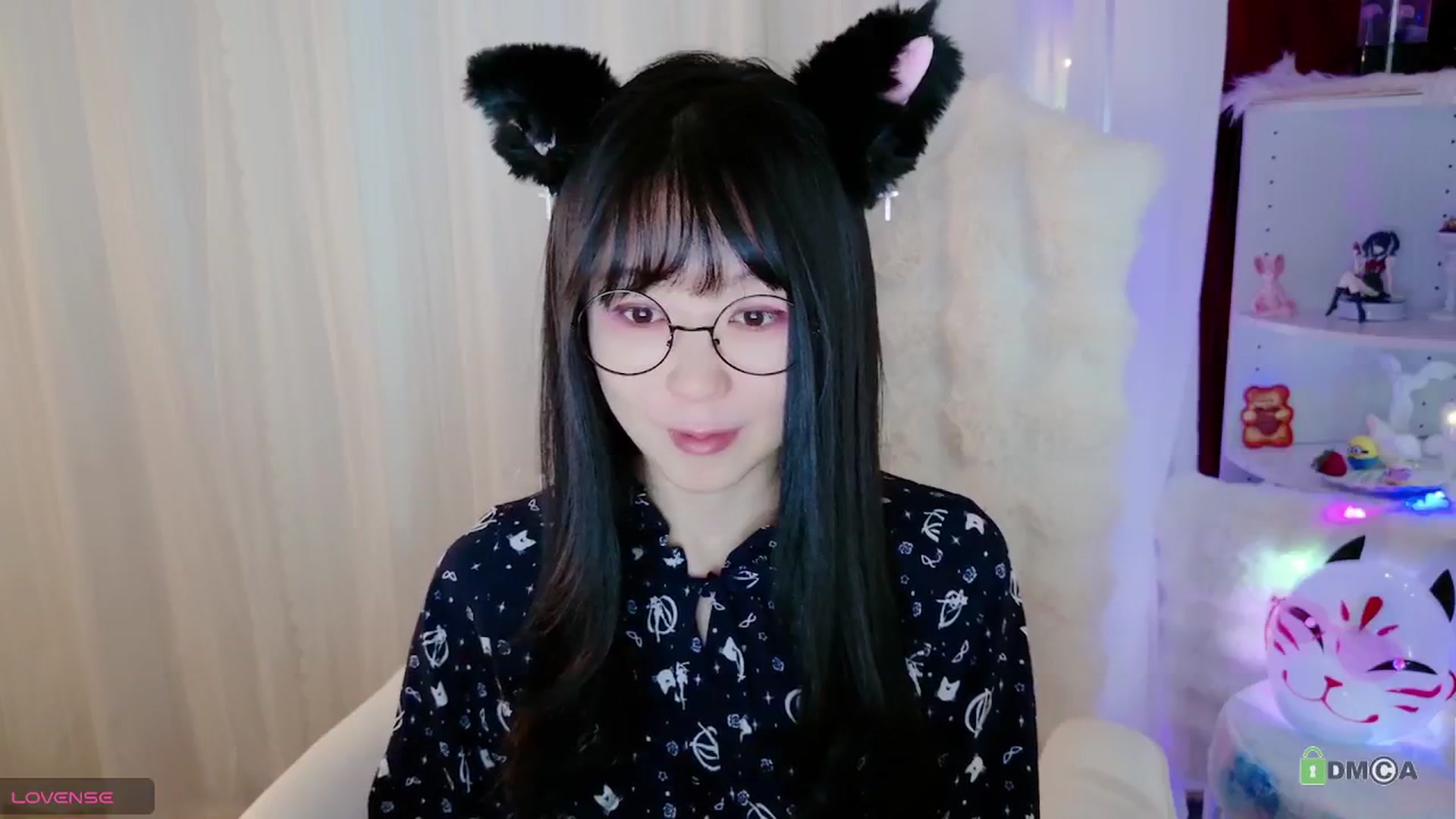 Gallery image thumbnail from meows's myfreecams stream on, 05/11/2024, 05:43 image 11 of 20
