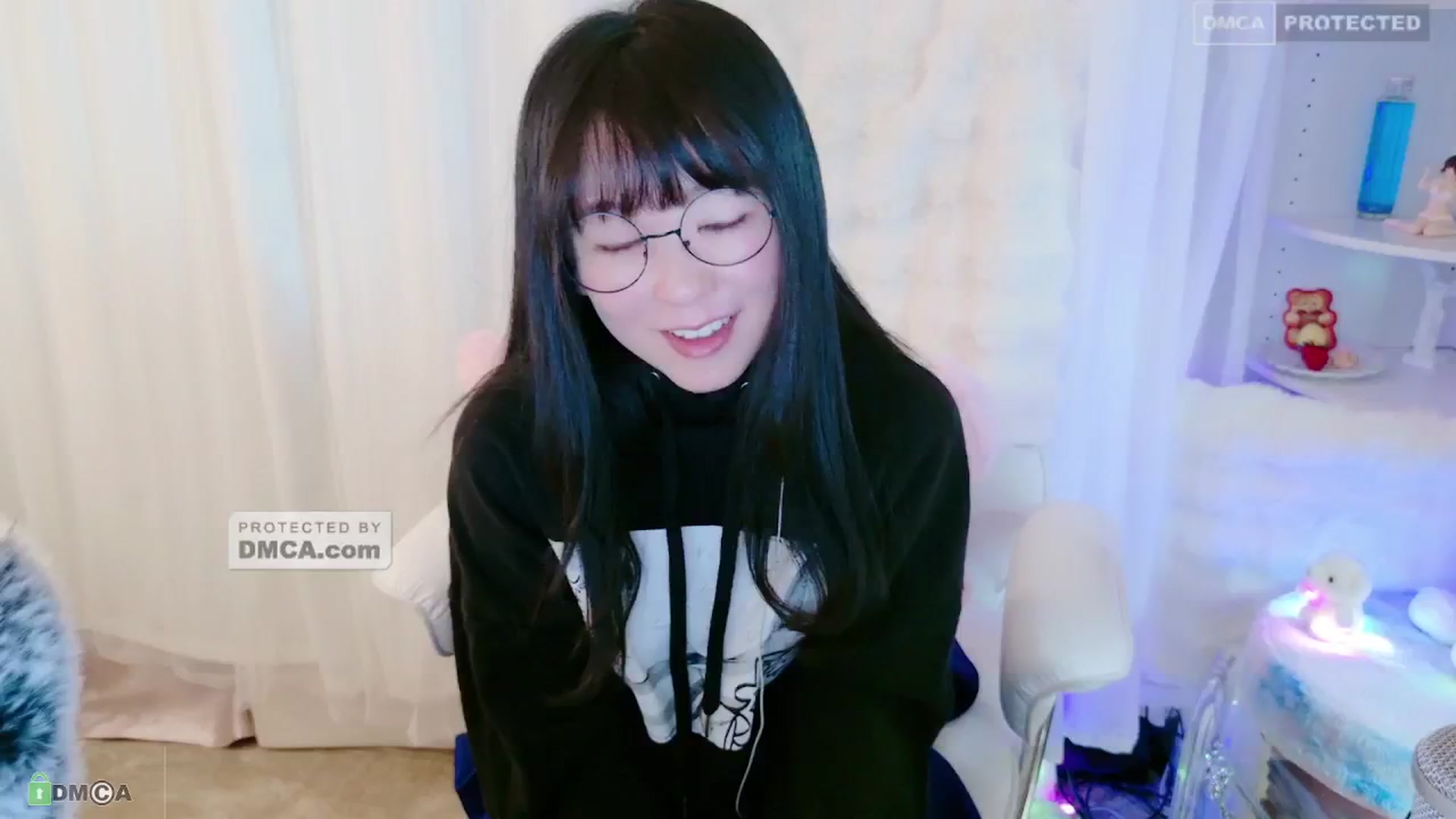 Gallery image thumbnail from meows's myfreecams stream on, 05/18/2024, 05:46 image 19 of 20