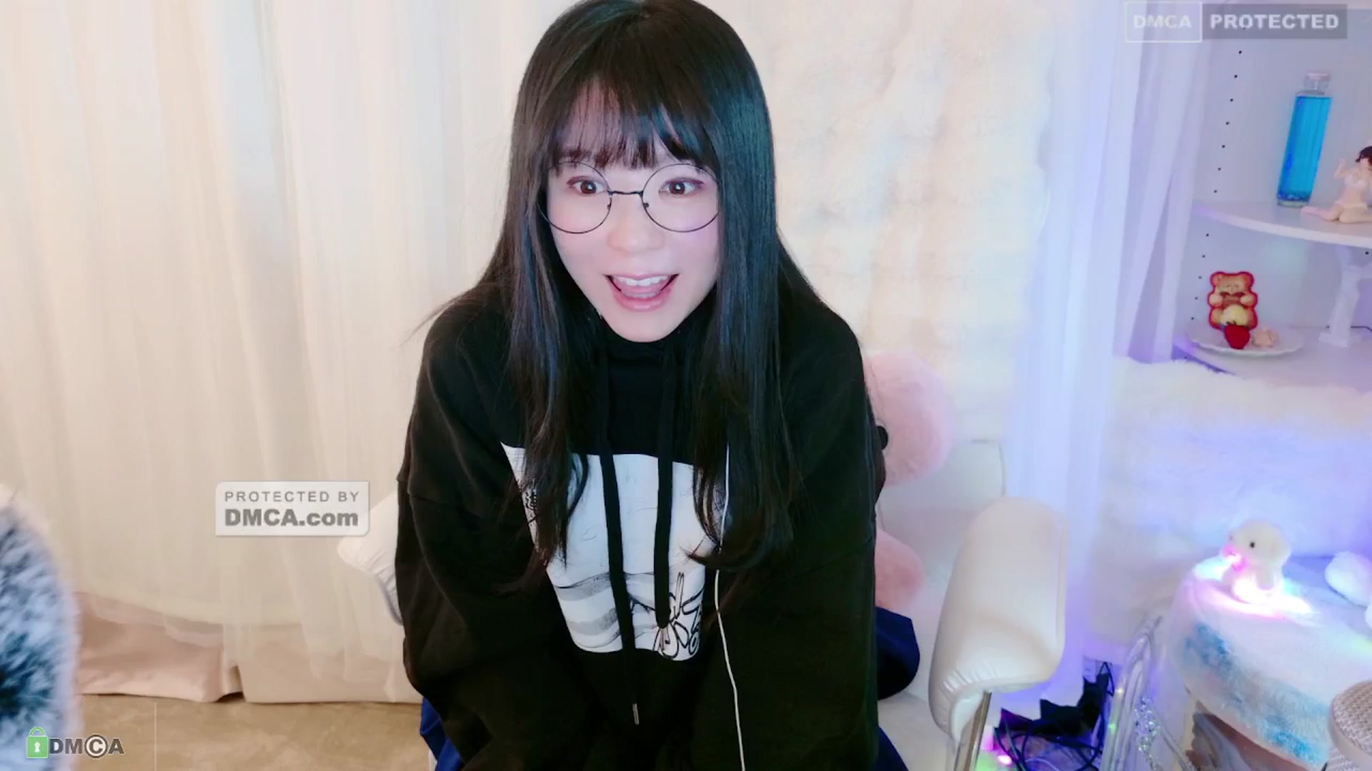 Gallery image thumbnail from meows's myfreecams stream on, 05/18/2024, 05:46 image 17 of 20