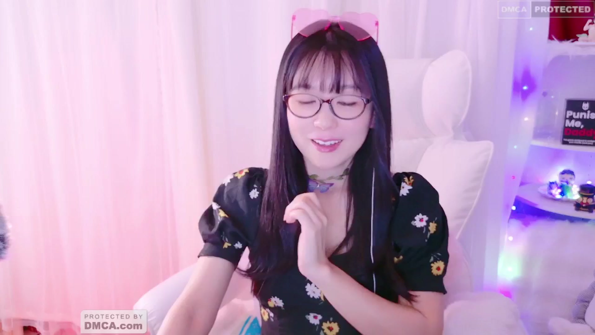 Gallery image thumbnail from meows's myfreecams stream on, 06/15/2024, 05:57 image 16 of 20