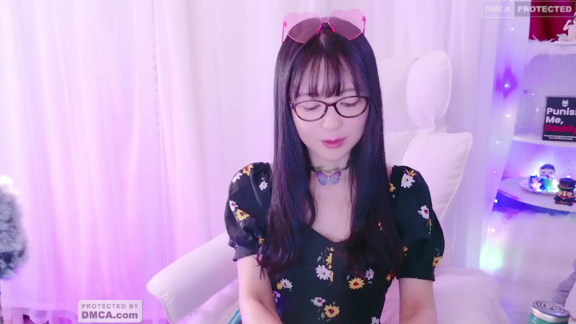 Gallery image thumbnail from meows's myfreecams stream on, 06/15/2024, 05:57 image 11 of 20