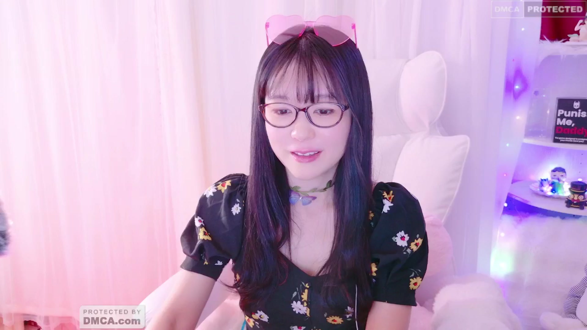 Gallery image thumbnail from meows's myfreecams stream on, 06/15/2024, 05:57 image 18 of 20