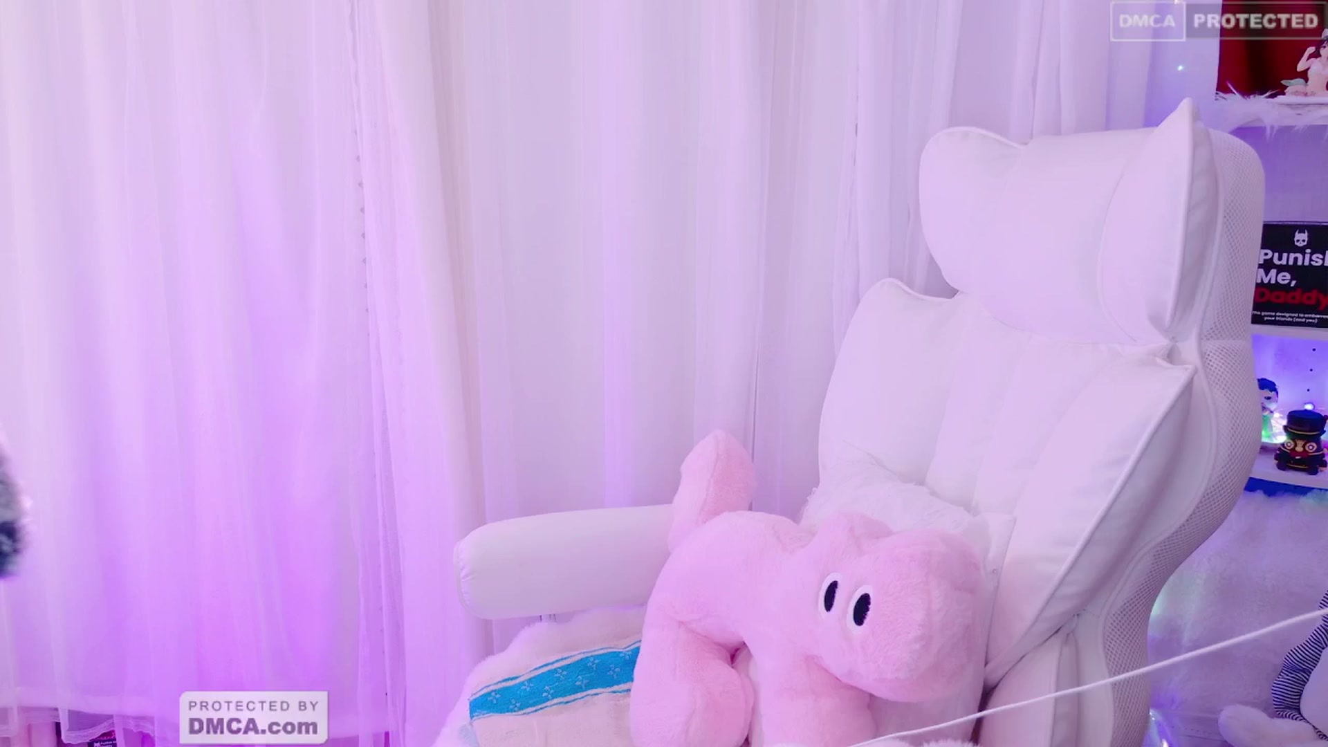 Gallery image thumbnail from meows's myfreecams stream on, 06/15/2024, 05:57 image 15 of 20