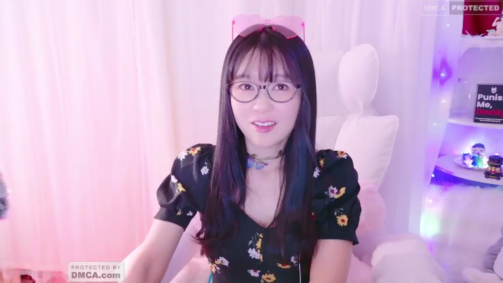 Gallery image thumbnail from meows's myfreecams stream on, 06/15/2024, 05:57 image 19 of 20