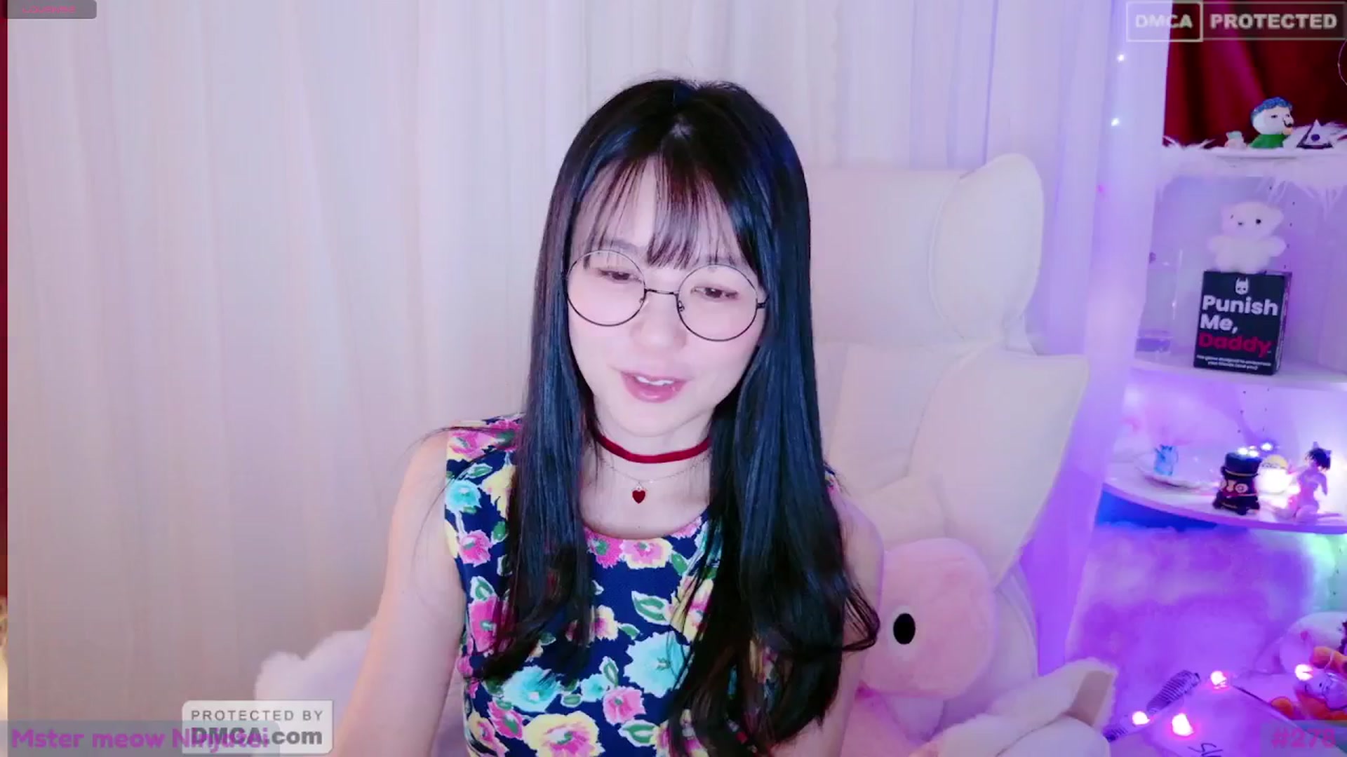 Gallery image thumbnail from meows's myfreecams stream on, 06/22/2024, 06:43 image 16 of 20