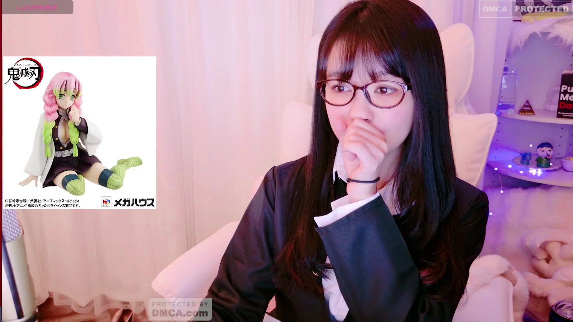Gallery image thumbnail from meows's myfreecams stream on, 06/30/2024, 06:02 image 10 of 20