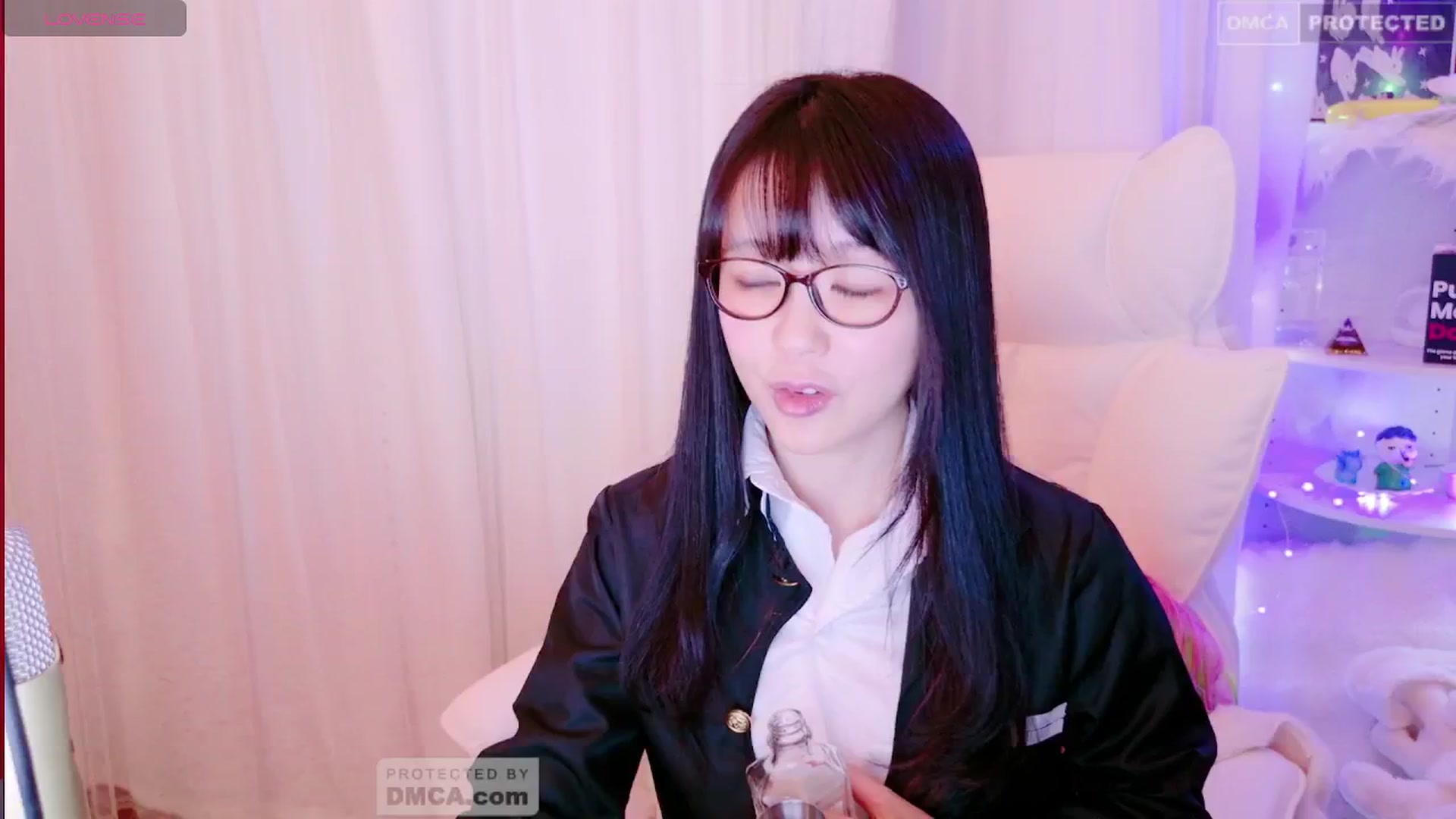 Gallery image thumbnail from meows's myfreecams stream on, 06/30/2024, 06:02 image 17 of 20