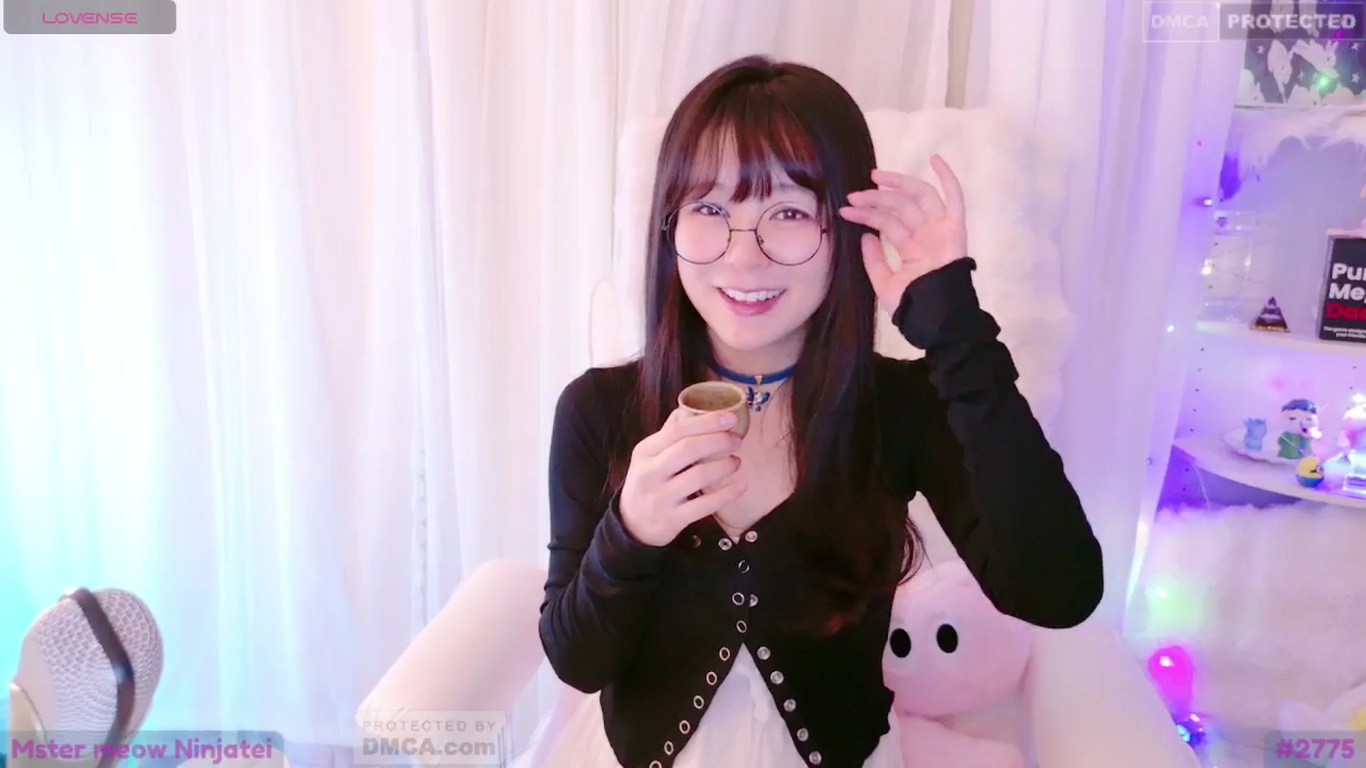 Gallery image thumbnail from meows's myfreecams stream on, 07/06/2024, 05:56 image 10 of 20