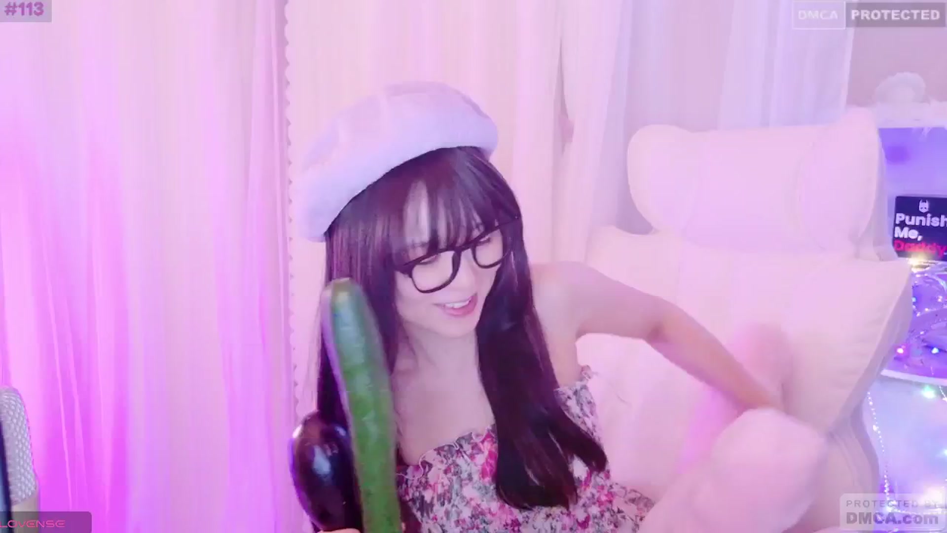Gallery image thumbnail from meows's myfreecams stream on, 08/04/2024, 07:27 image 18 of 20