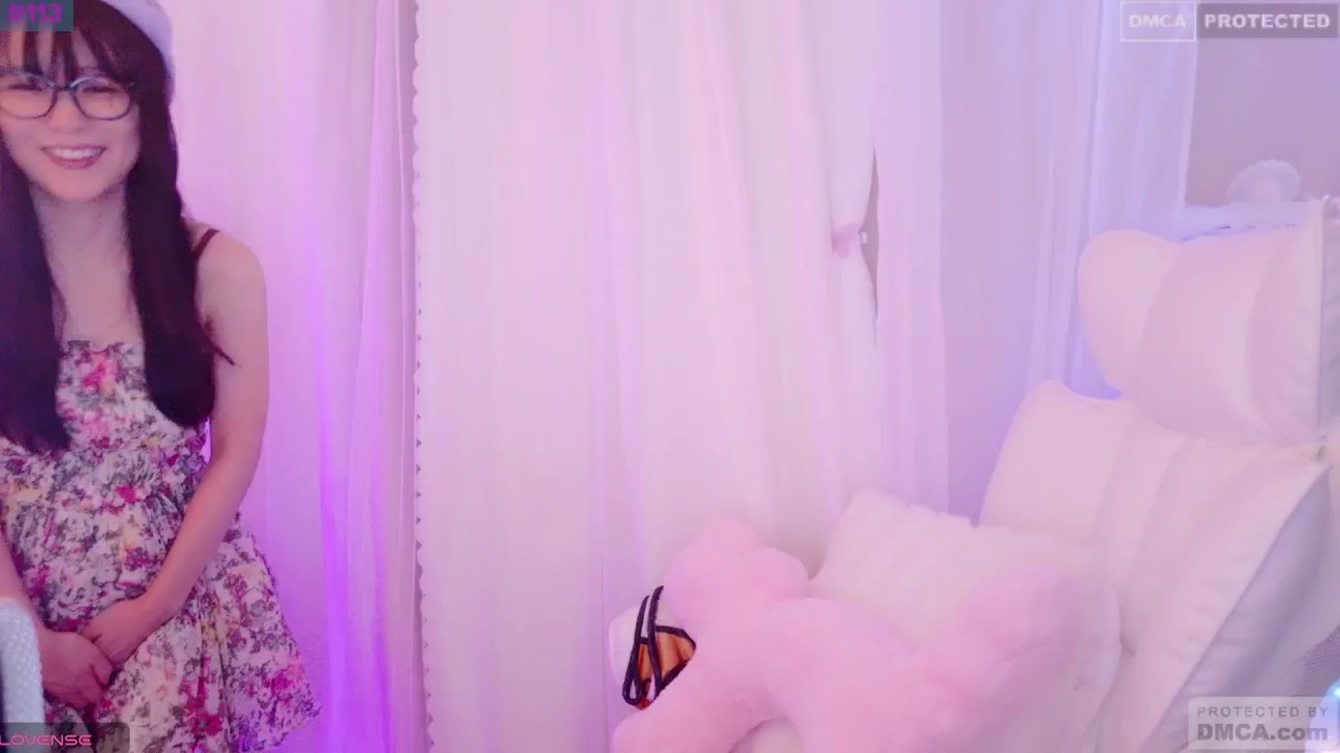 Gallery image thumbnail from meows's myfreecams stream on, 08/04/2024, 07:27 image 15 of 20