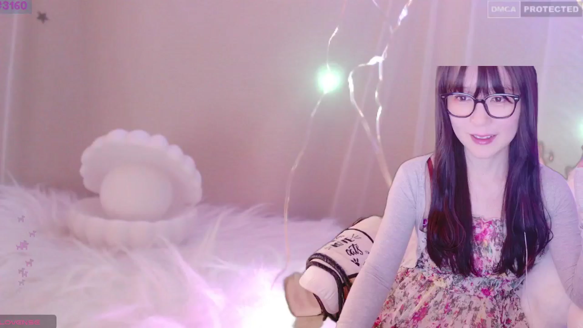Gallery image thumbnail from meows's myfreecams stream on, 08/04/2024, 07:27 image 2 of 20