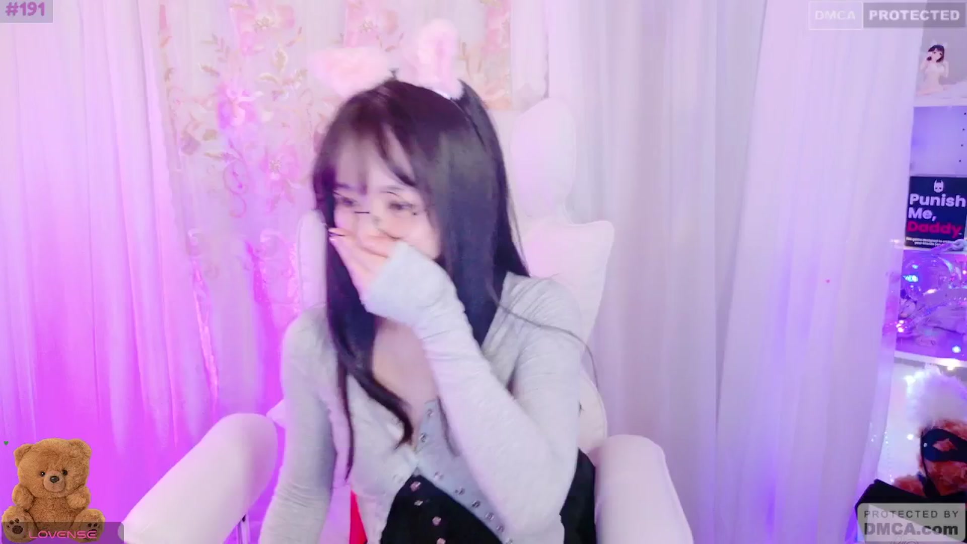 Gallery image thumbnail from meows's myfreecams stream on, 08/17/2024, 06:07 image 9 of 20