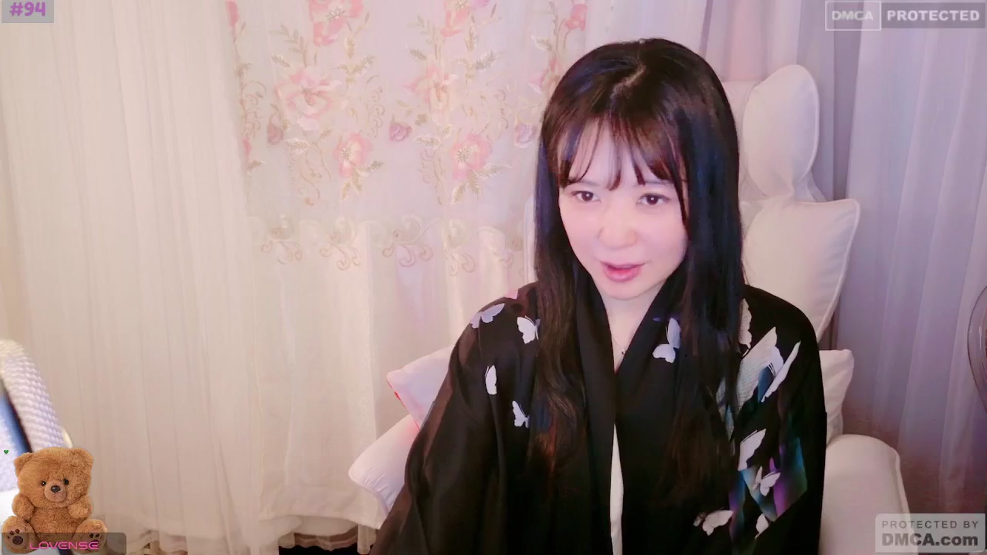 Gallery image thumbnail from meows's myfreecams stream on, 08/18/2024, 05:12 image 10 of 20